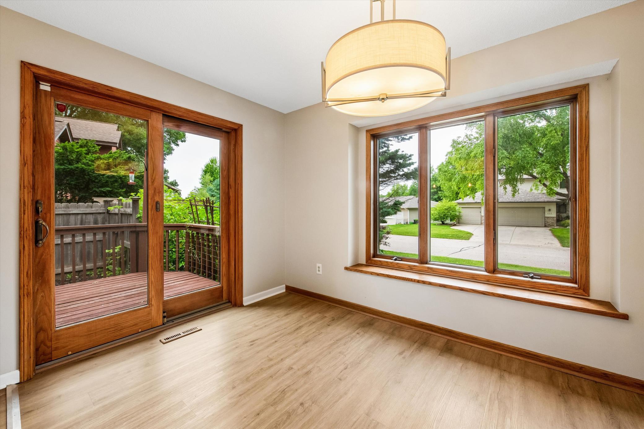 View of Residential at 460 Oakhill Road, Chaska MN 55318, Chaska (10 of 43) - Mike Wilen | Minnesota Team Real Estate