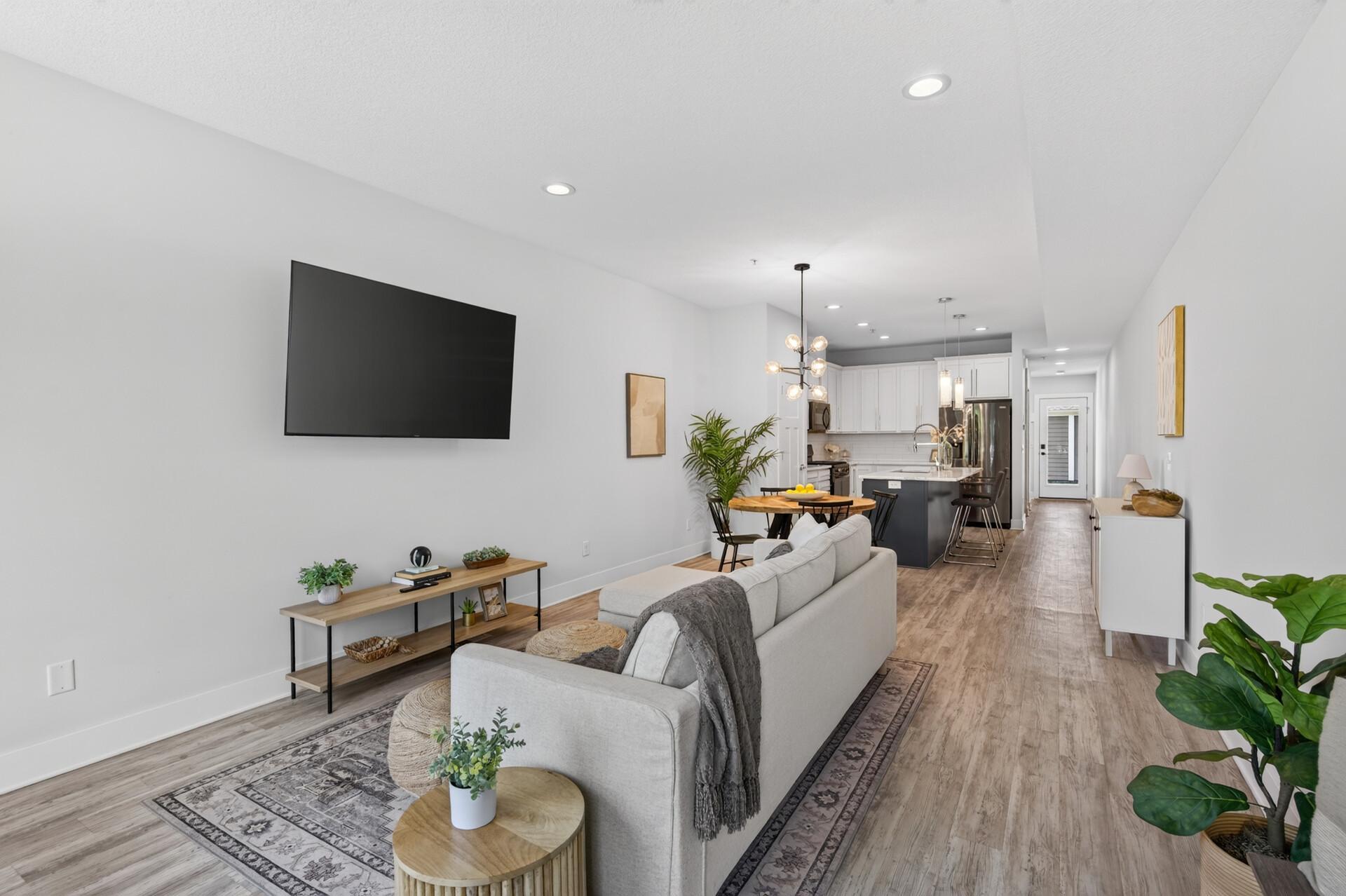 View of Residential at 2423 2nd Street, Minneapolis MN 55418, Minneapolis (5 of 49) - Mike Wilen | Minnesota Team Real Estate