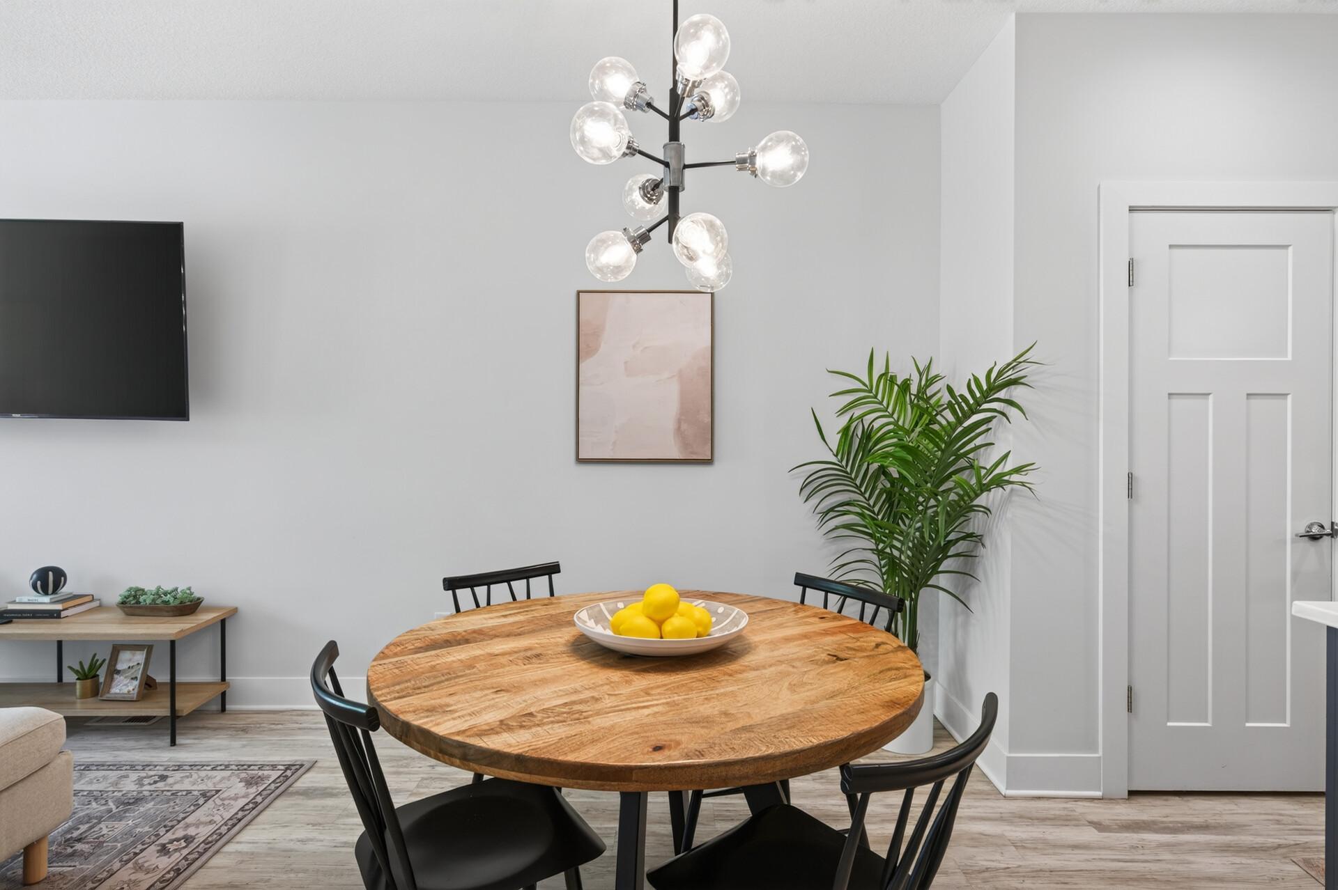 View of Residential at 2423 2nd Street, Minneapolis MN 55418, Minneapolis (11 of 49) - Mike Wilen | Minnesota Team Real Estate