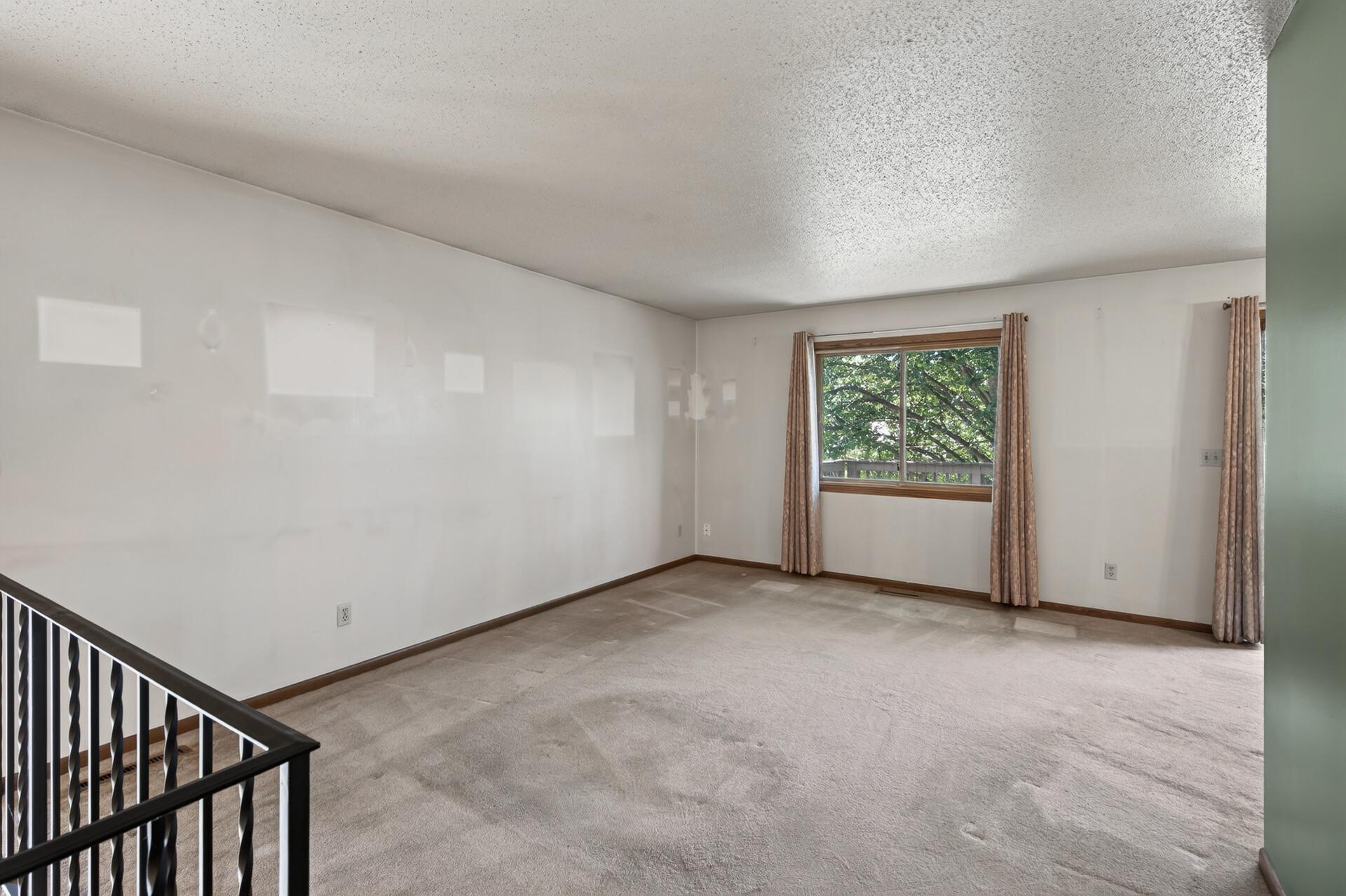 View of Residential at 3915 Gershwin Avenue, Oakdale MN 55128, Oakdale (4 of 29) - Mike Wilen | Minnesota Team Real Estate
