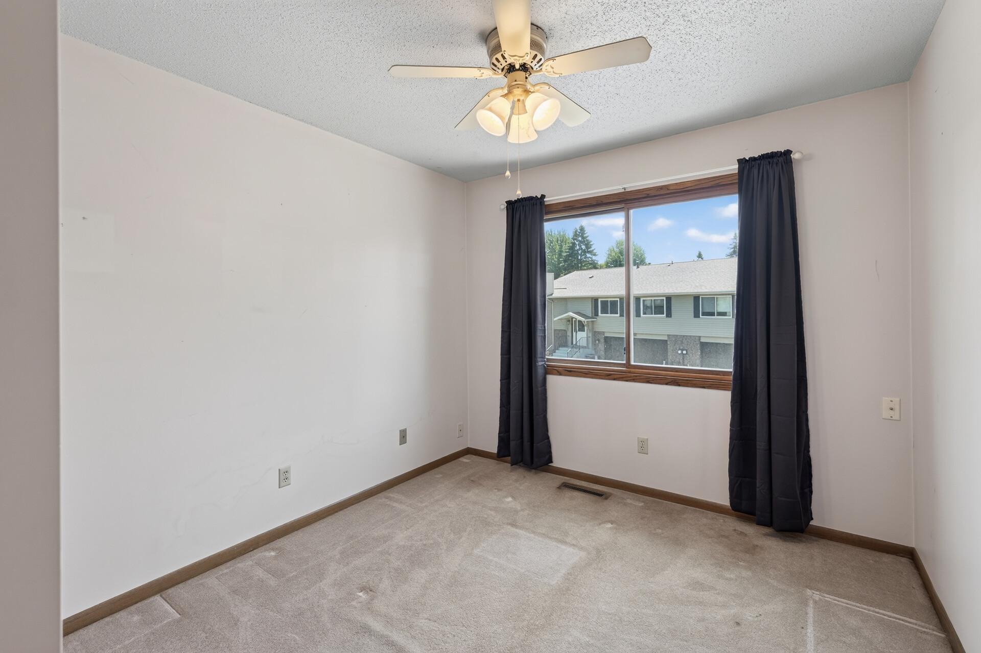 View of Residential at 3915 Gershwin Avenue, Oakdale MN 55128, Oakdale (15 of 29) - Mike Wilen | Minnesota Team Real Estate