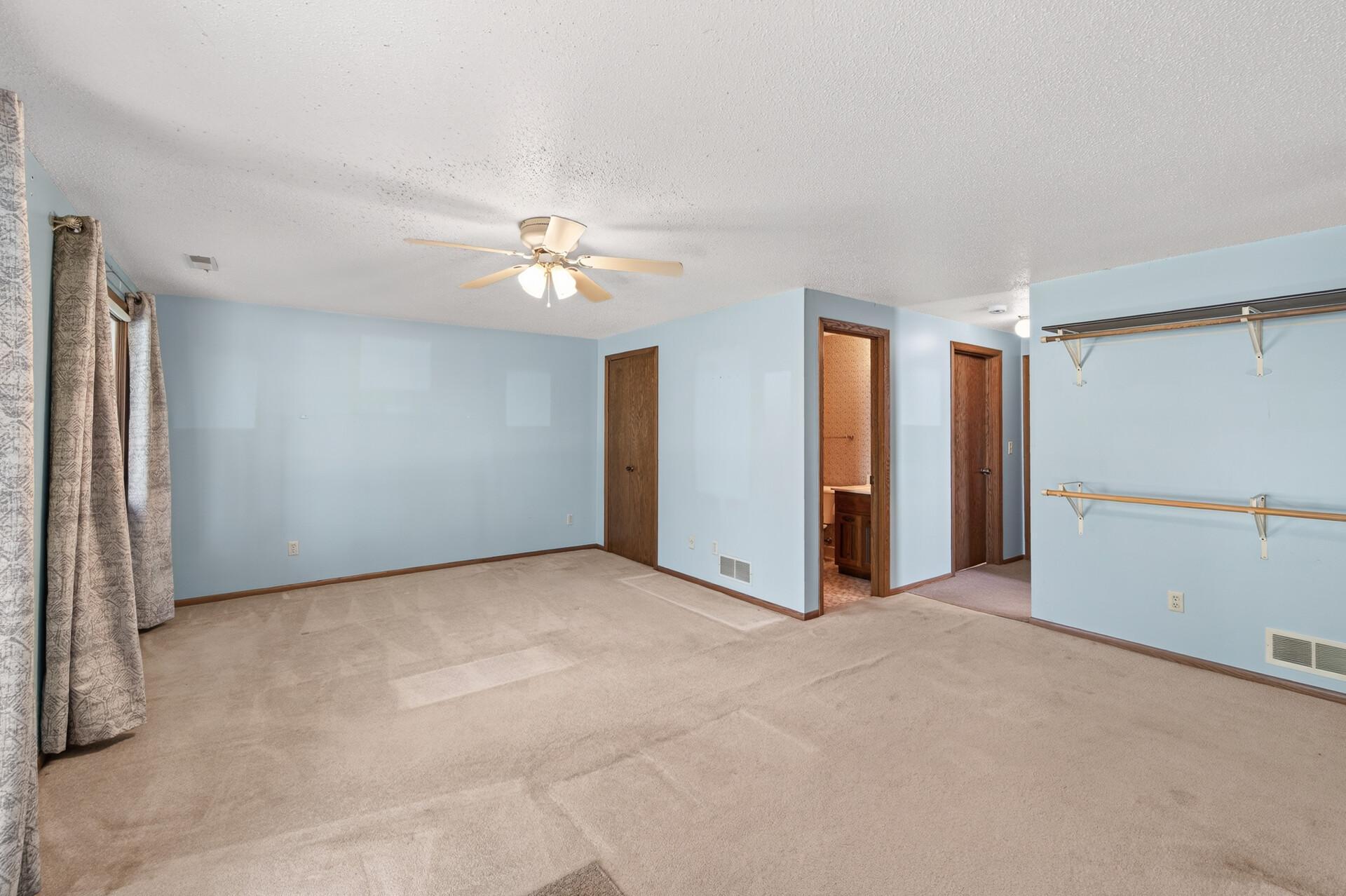 View of Residential at 3915 Gershwin Avenue, Oakdale MN 55128, Oakdale (20 of 29) - Mike Wilen | Minnesota Team Real Estate