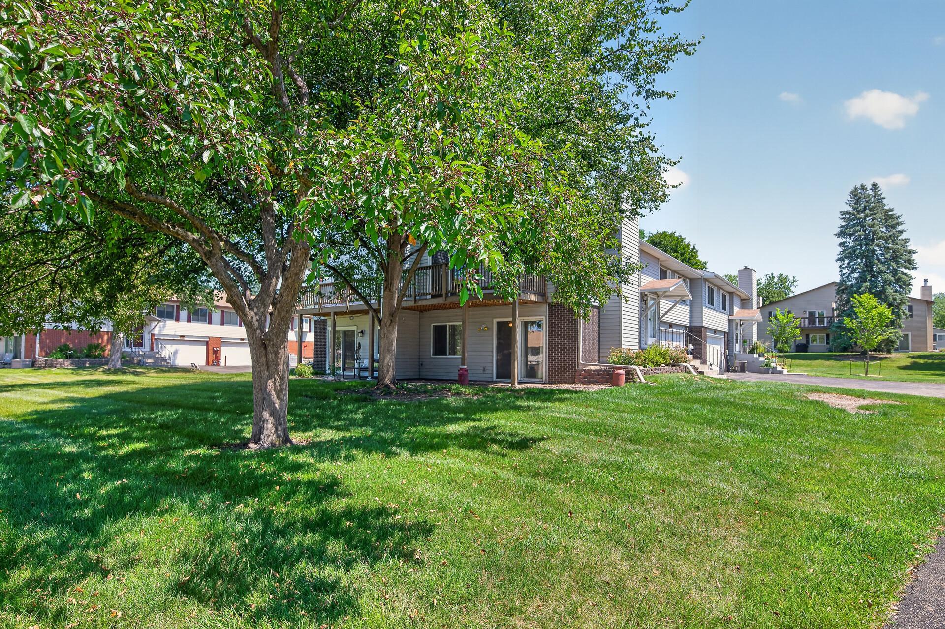 View of Residential at 3915 Gershwin Avenue, Oakdale MN 55128, Oakdale (25 of 29) - Mike Wilen | Minnesota Team Real Estate