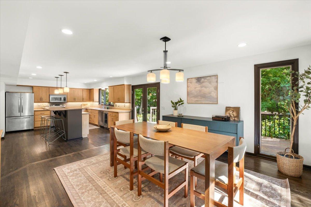View of Residential at 606 Carver Beach Road, Chanhassen MN 55317, Chanhassen (19 of 52) - Mike Wilen | Minnesota Team Real Estate