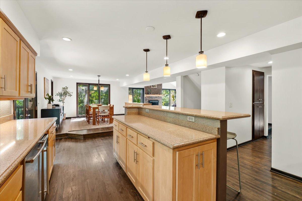 View of Residential at 606 Carver Beach Road, Chanhassen MN 55317, Chanhassen (25 of 52) - Mike Wilen | Minnesota Team Real Estate