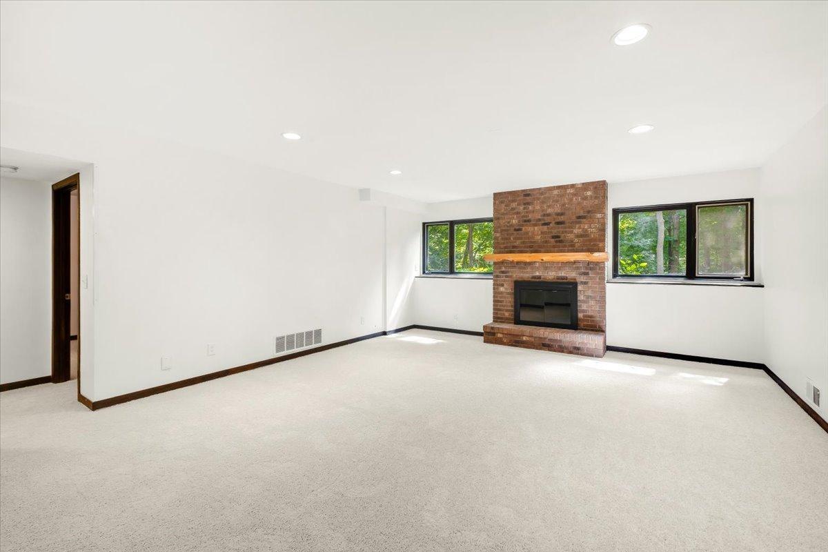 View of Residential at 606 Carver Beach Road, Chanhassen MN 55317, Chanhassen (44 of 52) - Mike Wilen | Minnesota Team Real Estate