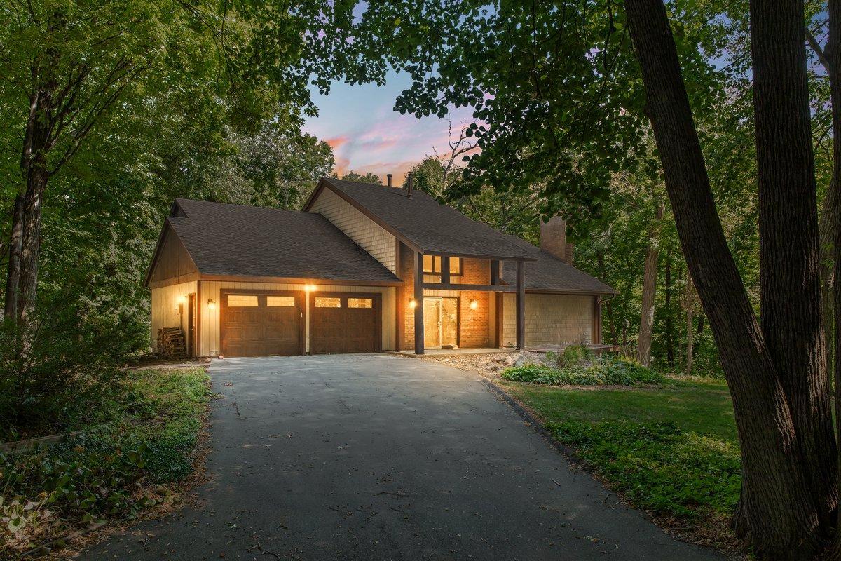 View of Single Family at 606 Carver Beach Road, Chanhassen - Mike Wilen | Minnesota Team Real Estate