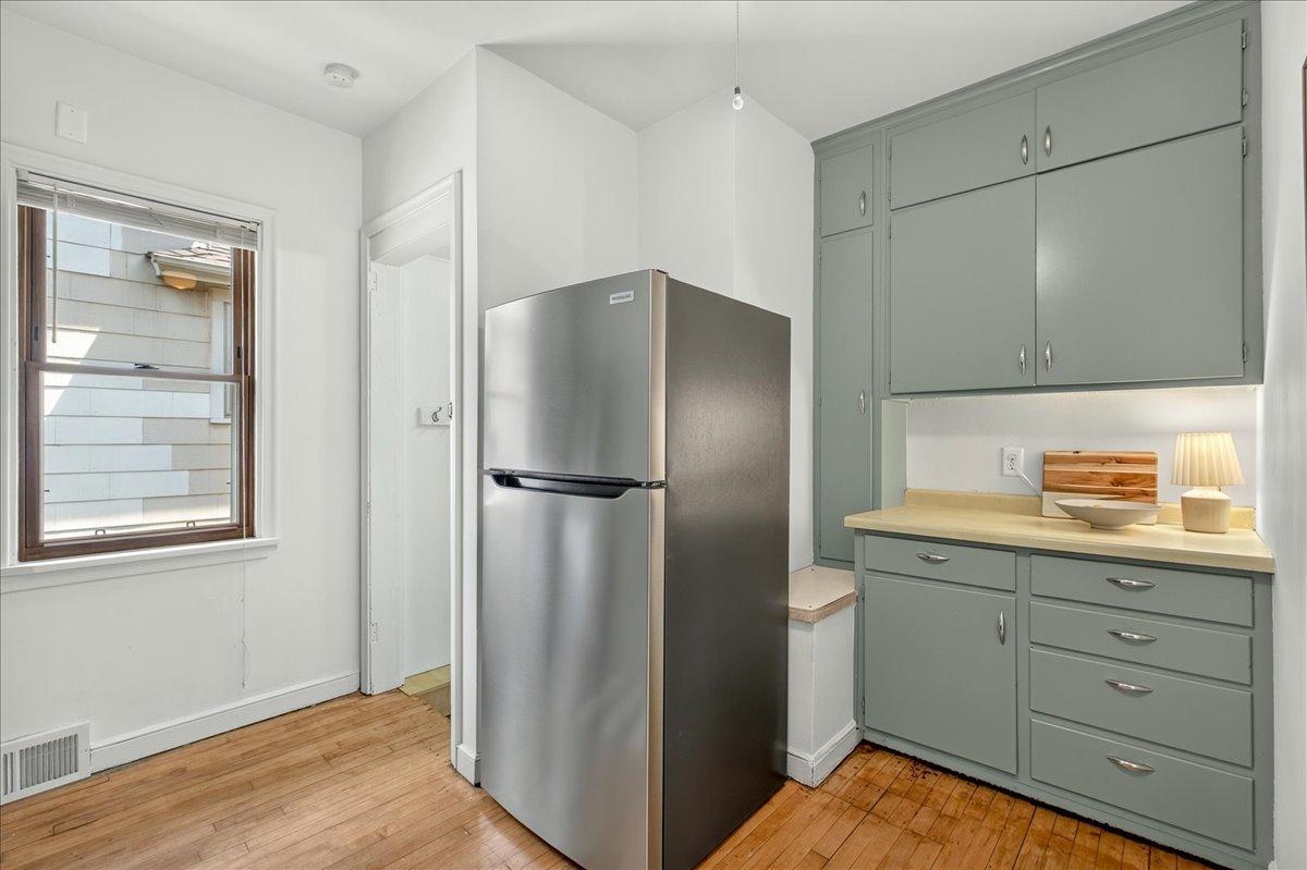 View of Residential at 1217 6th Street, Saint Paul MN 55106, Saint Paul (11 of 20) - Mike Wilen | Minnesota Team Real Estate