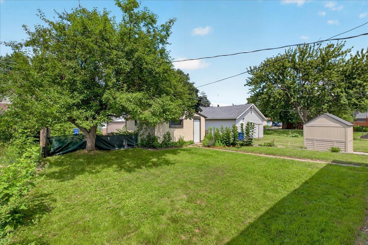 View of Residential at 1217 6th Street, Saint Paul MN 55106, Saint Paul (18 of 20) - Mike Wilen | Minnesota Team Real Estate
