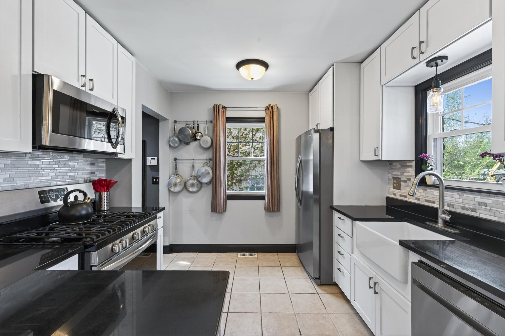 View of Residential at 4048 17th Avenue, Minneapolis MN 55407, Minneapolis (13 of 46) - Mike Wilen | Minnesota Team Real Estate