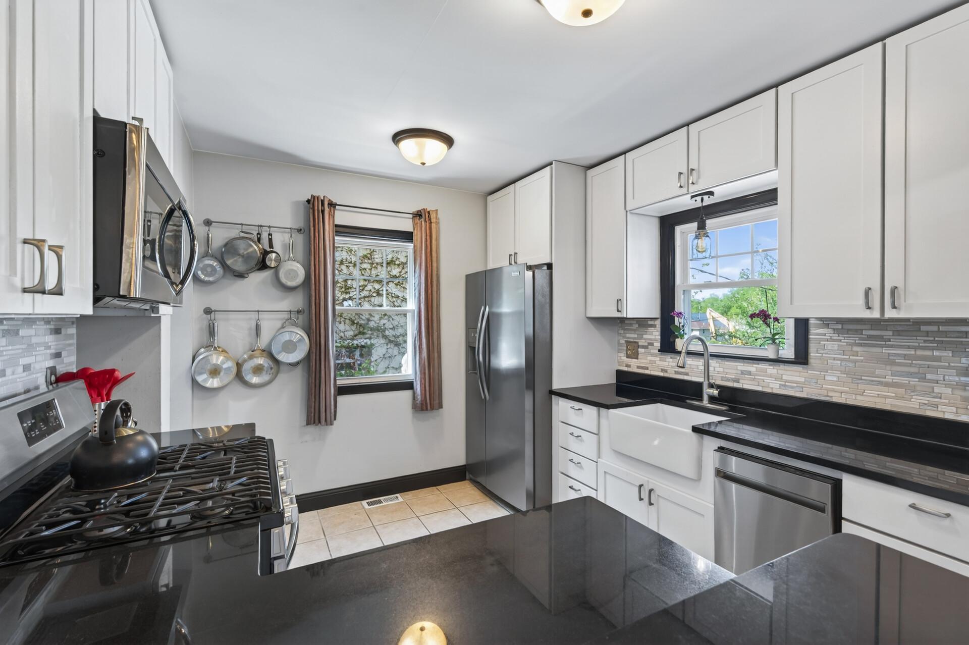 View of Residential at 4048 17th Avenue, Minneapolis MN 55407, Minneapolis (12 of 46) - Mike Wilen | Minnesota Team Real Estate