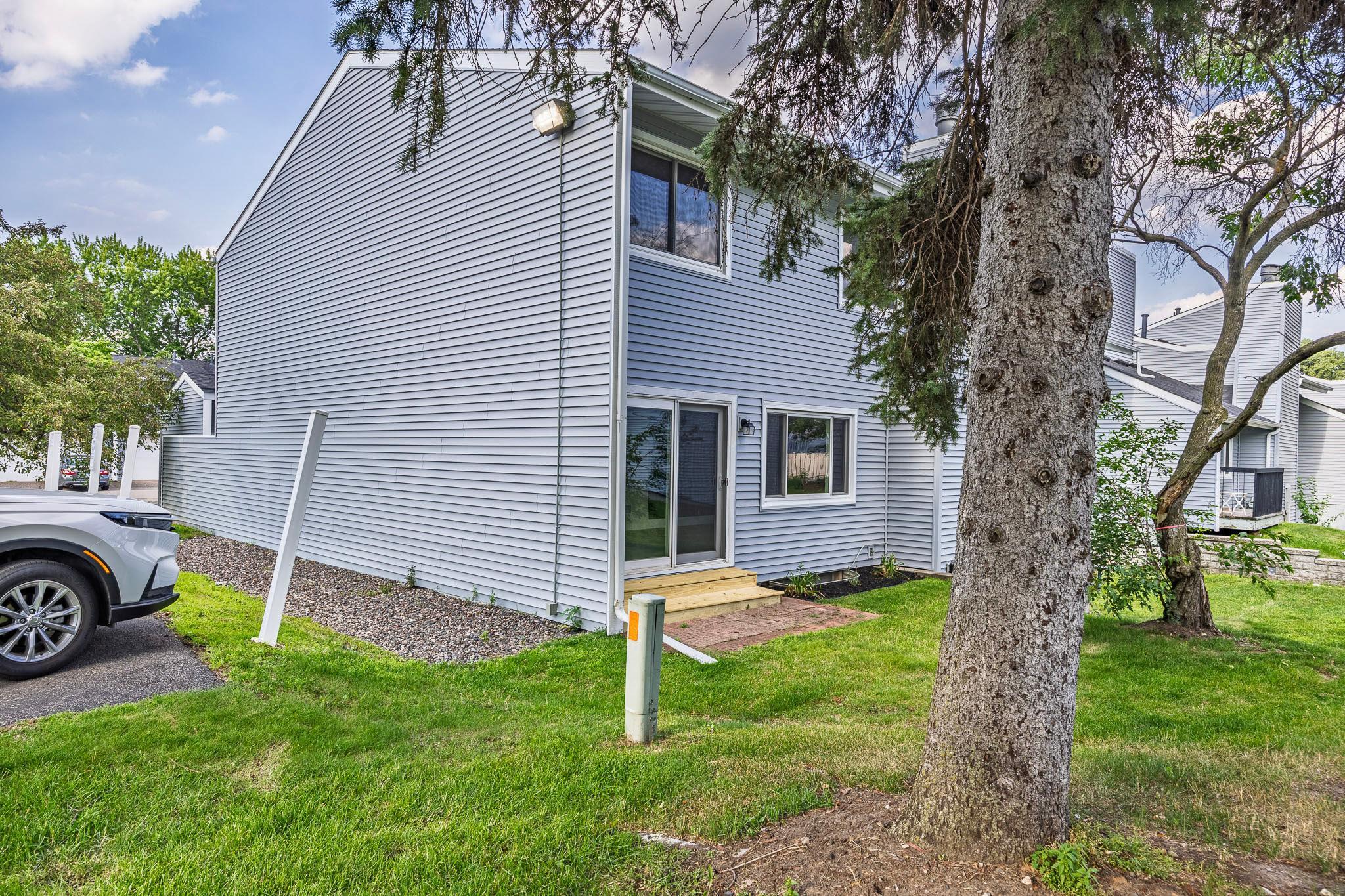 View of Residential at 101 Canabury Court, Little Canada MN 55117, Little Canada (31 of 36) - Mike Wilen | Minnesota Team Real Estate