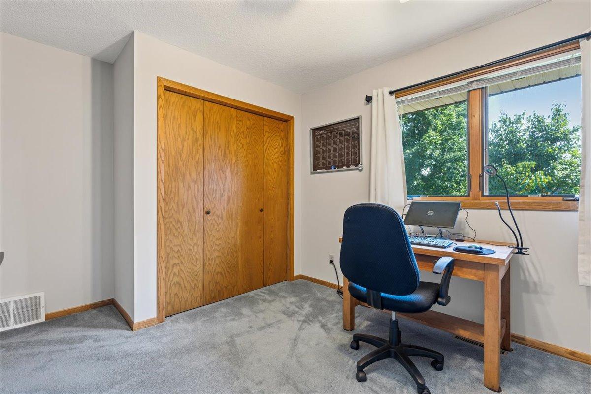 View of Residential at 1309 Fremont Court, Burnsville MN 55306, Burnsville (24 of 31) - Mike Wilen | Minnesota Team Real Estate