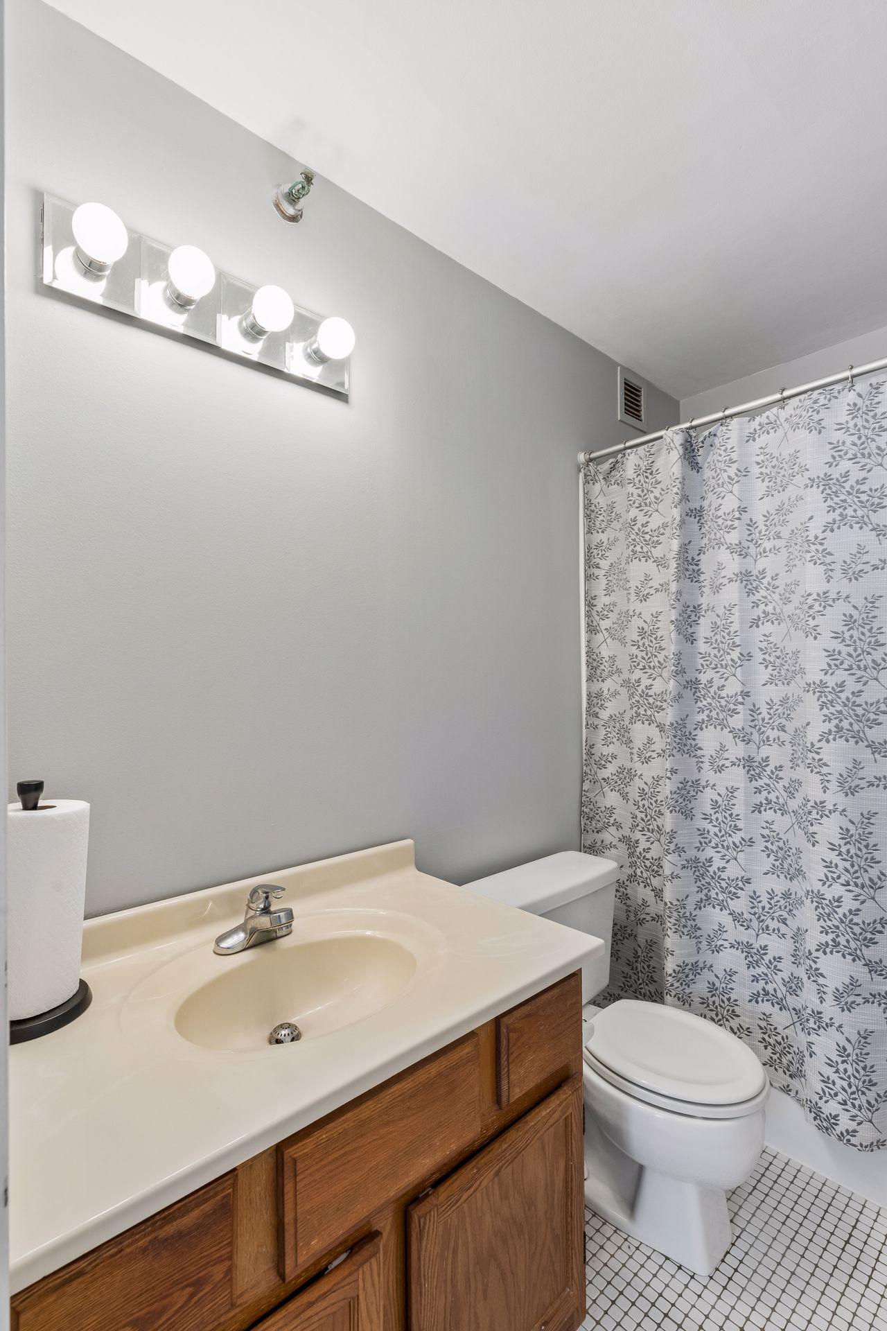 View of Residential at 433 7th Street #1701, Minneapolis MN 55415, Minneapolis (37 of 74) - Mike Wilen | Minnesota Team Real Estate
