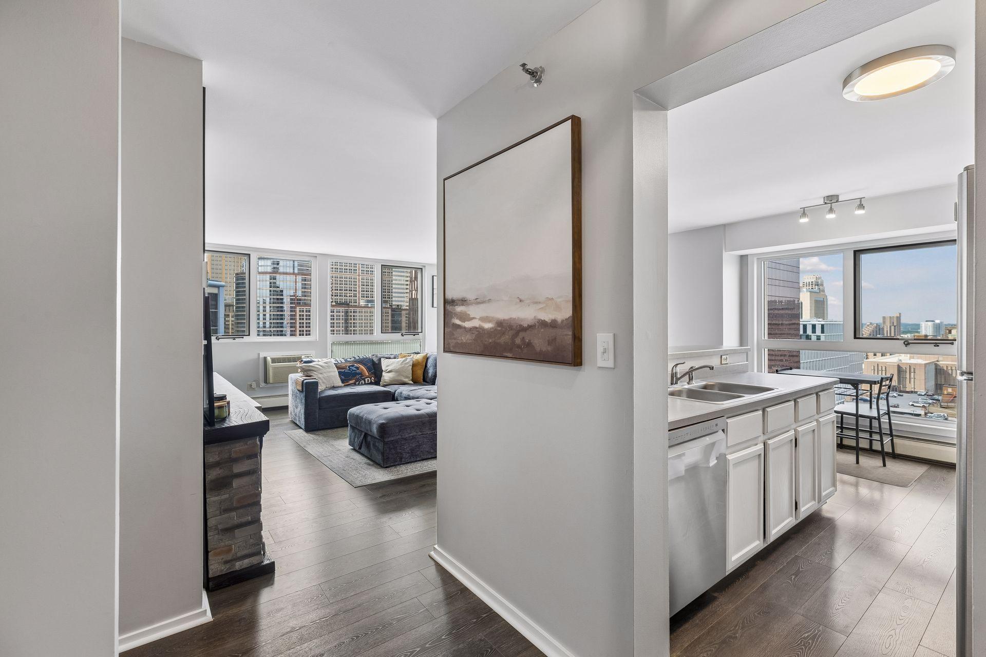 View of Residential at 433 7th Street #1701, Minneapolis MN 55415, Minneapolis (11 of 74) - Mike Wilen | Minnesota Team Real Estate