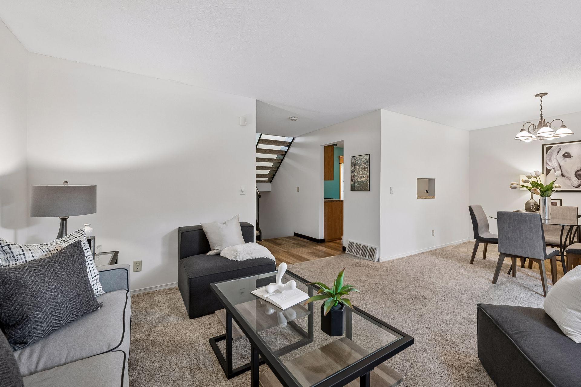 View of Residential at 318 44th Street, Minneapolis MN 55409, Minneapolis (7 of 34) - Mike Wilen | Minnesota Team Real Estate