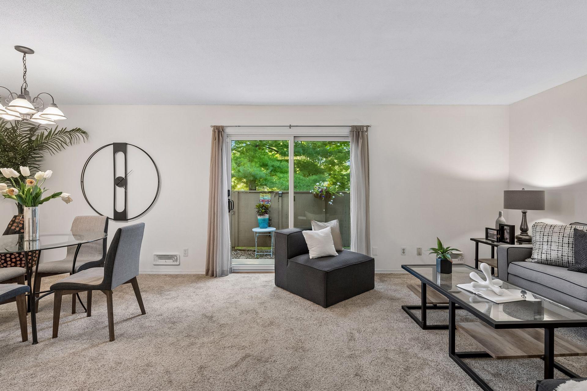 View of Residential at 318 44th Street, Minneapolis MN 55409, Minneapolis (5 of 34) - Mike Wilen | Minnesota Team Real Estate