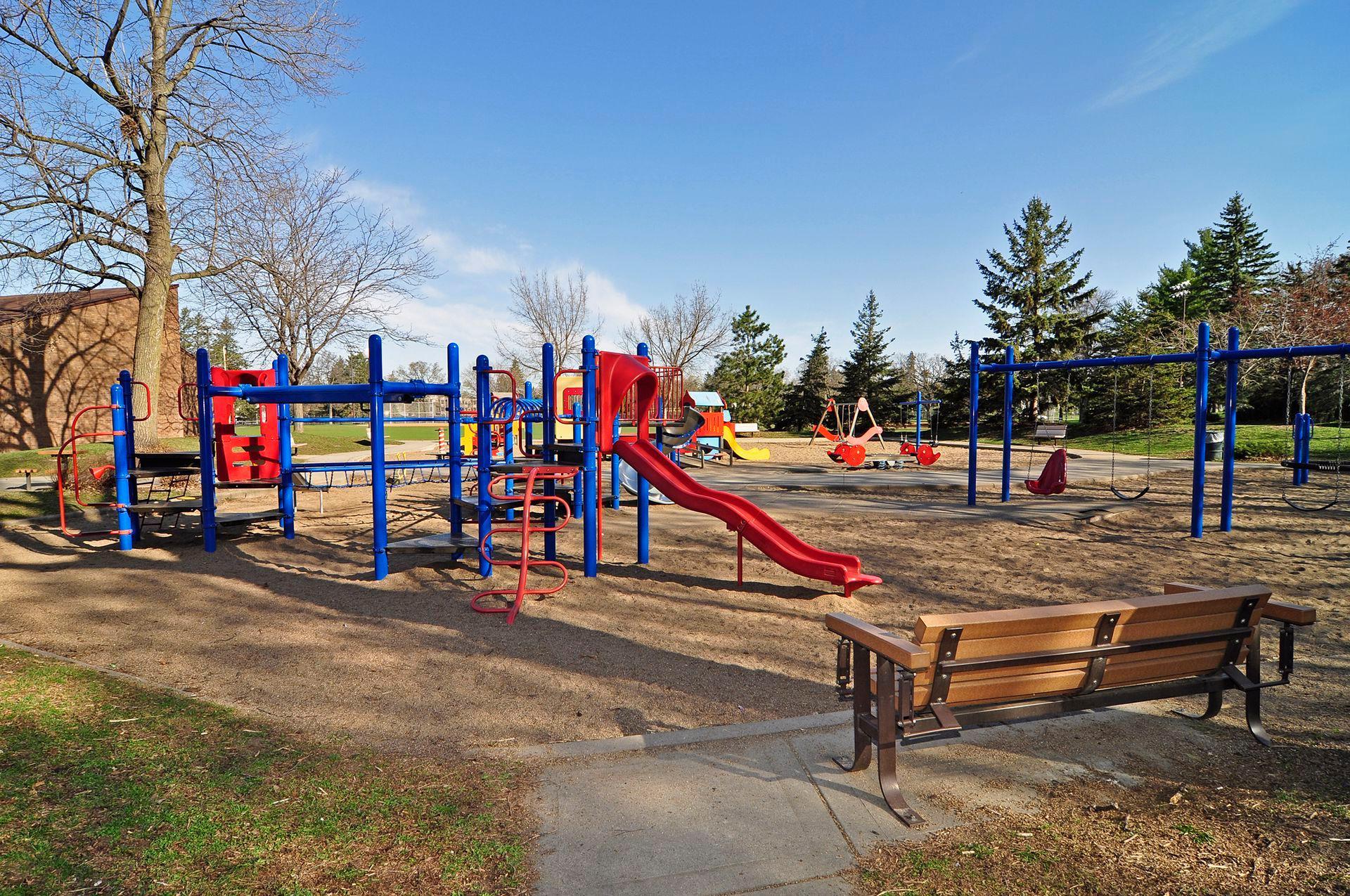 View of Residential at 318 44th Street, Minneapolis MN 55409, Minneapolis (32 of 34) - Mike Wilen | Minnesota Team Real Estate