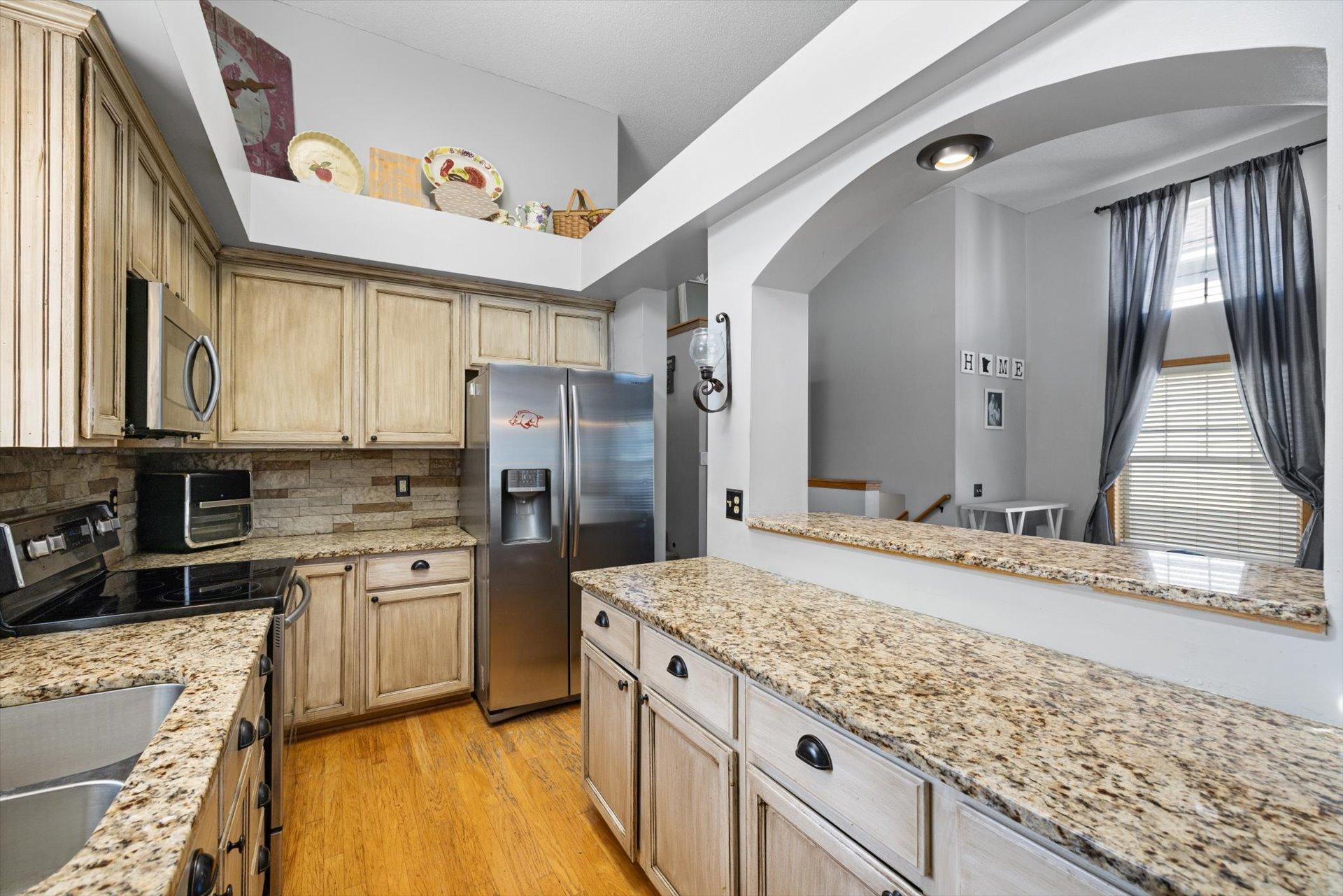 View of Residential at 10154 Country Club Curve, Woodbury MN 55129, Woodbury (16 of 23) - Mike Wilen | Minnesota Team Real Estate