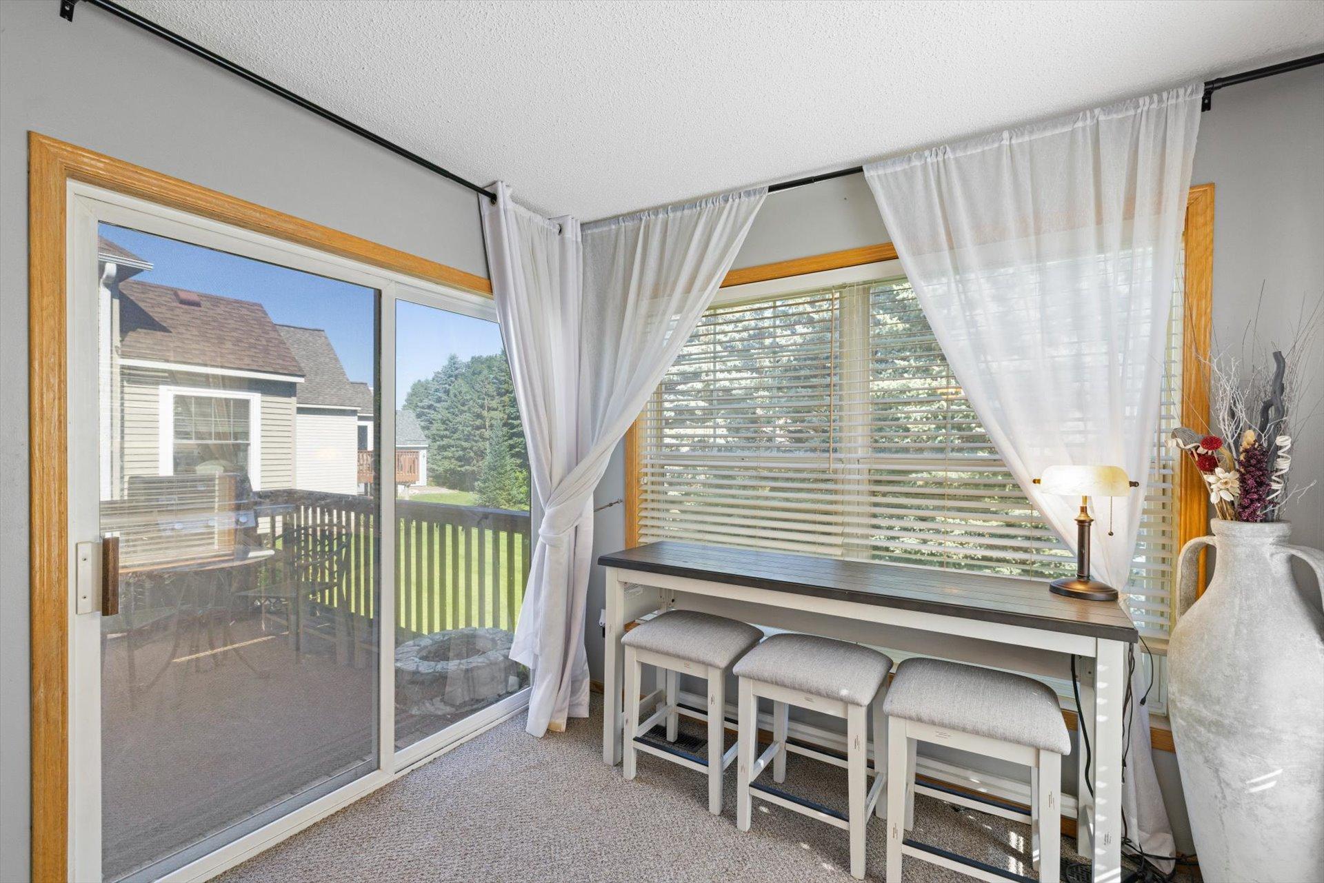 View of Residential at 10154 Country Club Curve, Woodbury MN 55129, Woodbury (15 of 23) - Mike Wilen | Minnesota Team Real Estate