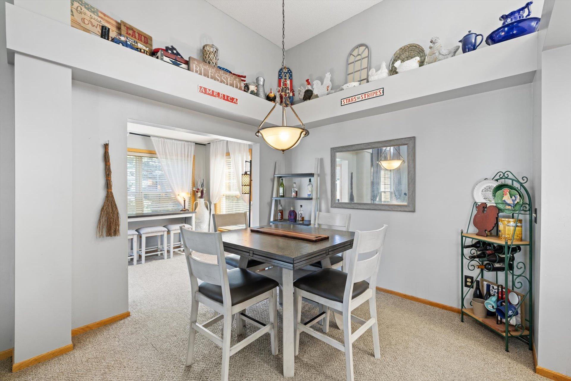 View of Residential at 10154 Country Club Curve, Woodbury MN 55129, Woodbury (5 of 23) - Mike Wilen | Minnesota Team Real Estate