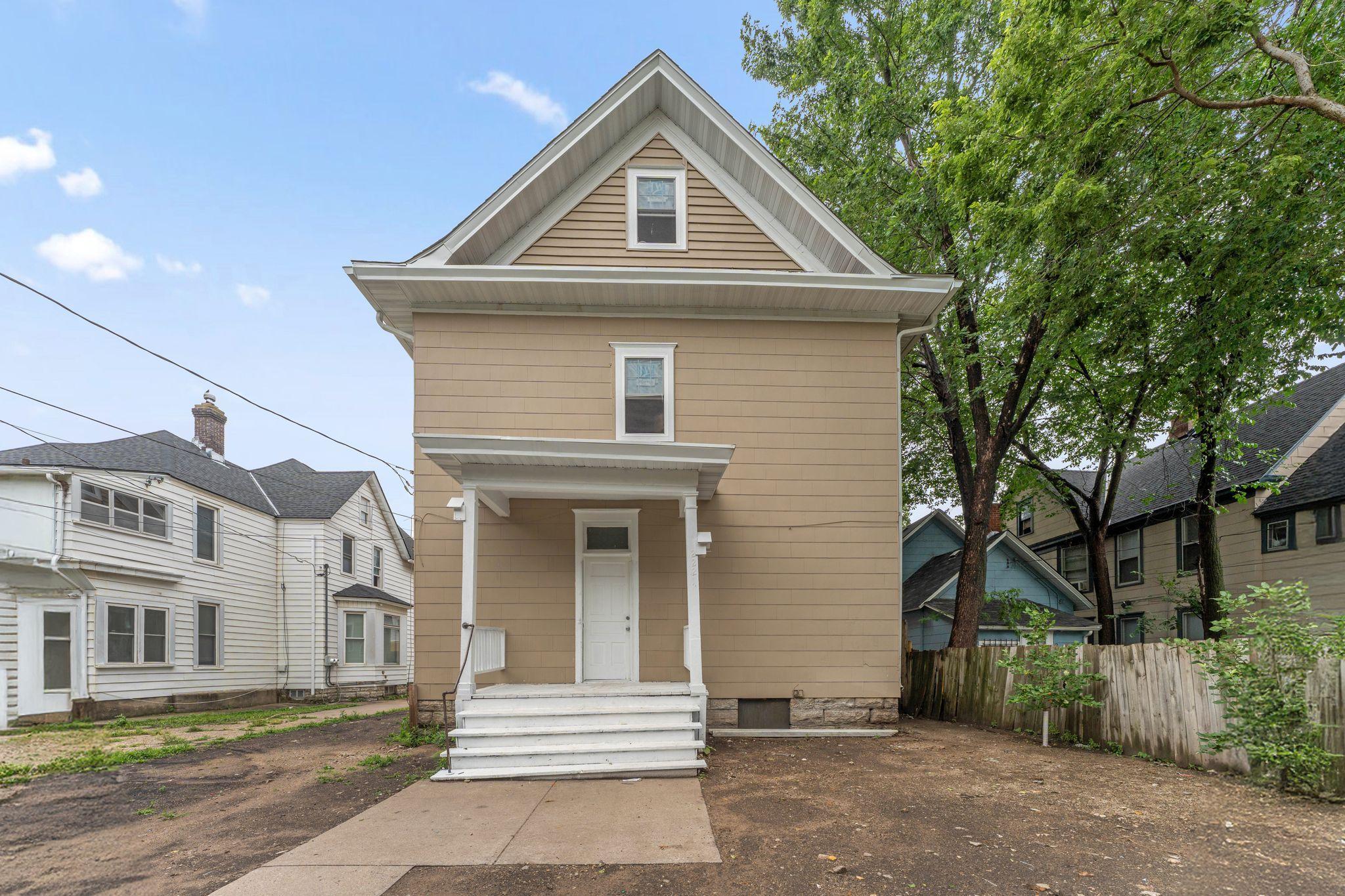 View of Residential Income at 2221 Bloomington Avenue, Minneapolis MN 55404, Minneapolis (26 of 31) - Mike Wilen | Minnesota Team Real Estate