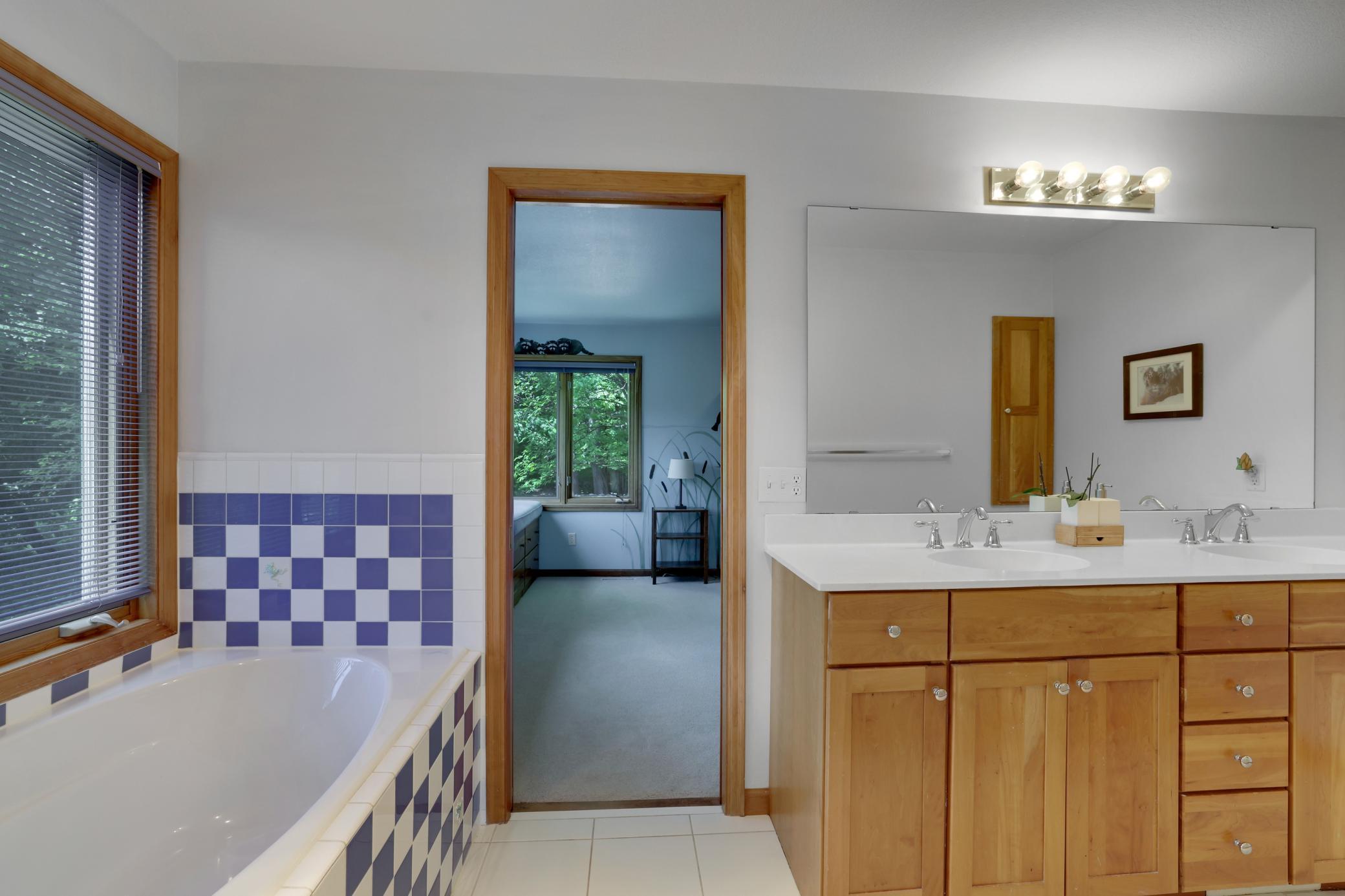 View of Residential at 502 Shoreline Drive, Wayzata MN 55391, Wayzata (21 of 33) - Mike Wilen | Minnesota Team Real Estate