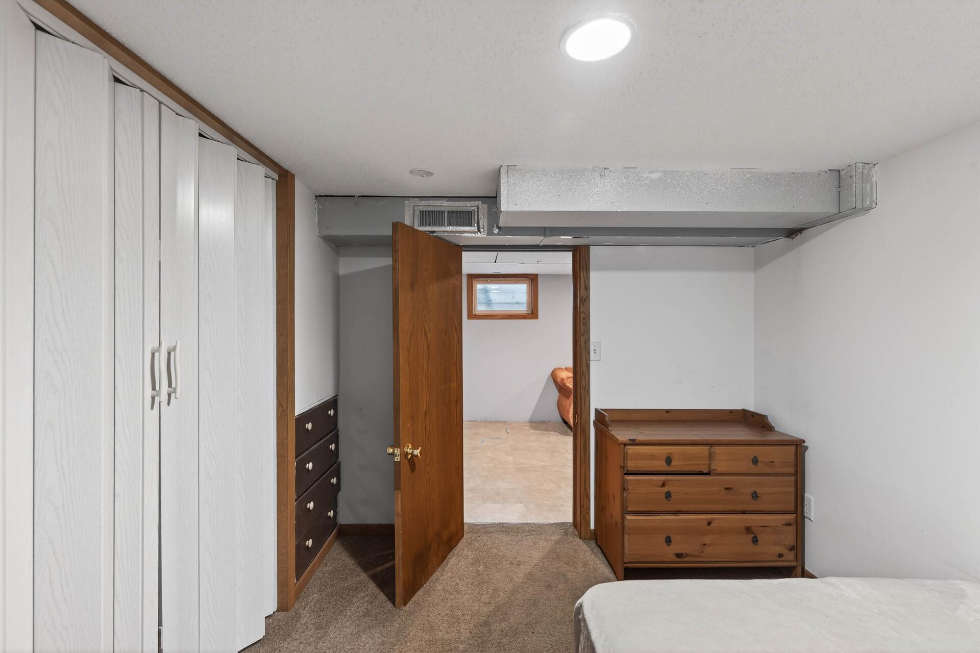 View of Residential at 2206 Polk Street, Minneapolis MN 55418, Minneapolis (32 of 41) - Mike Wilen | Minnesota Team Real Estate