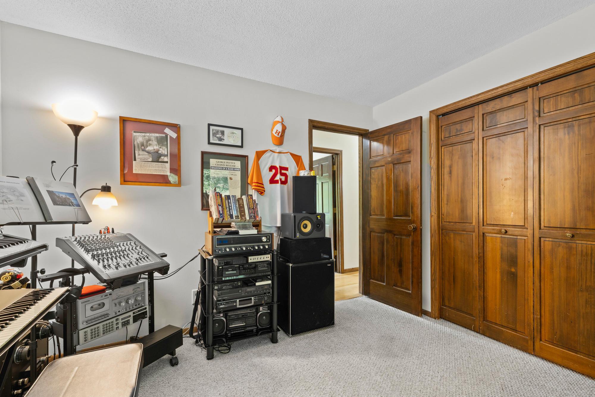 View of Residential at 4115 Williston Road, Minnetonka MN 55345, Minnetonka (24 of 51) - Mike Wilen | Minnesota Team Real Estate