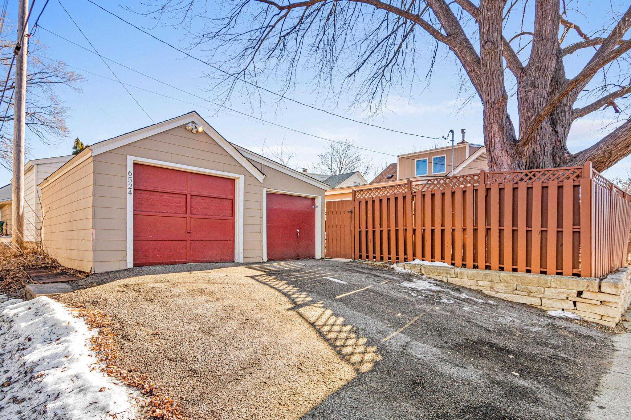View of Residential at 6524 Minnetonka Boulevard, Saint Louis Park MN 55426, Saint Louis Park (28 of 31) - Mike Wilen | Minnesota Team Real Estate