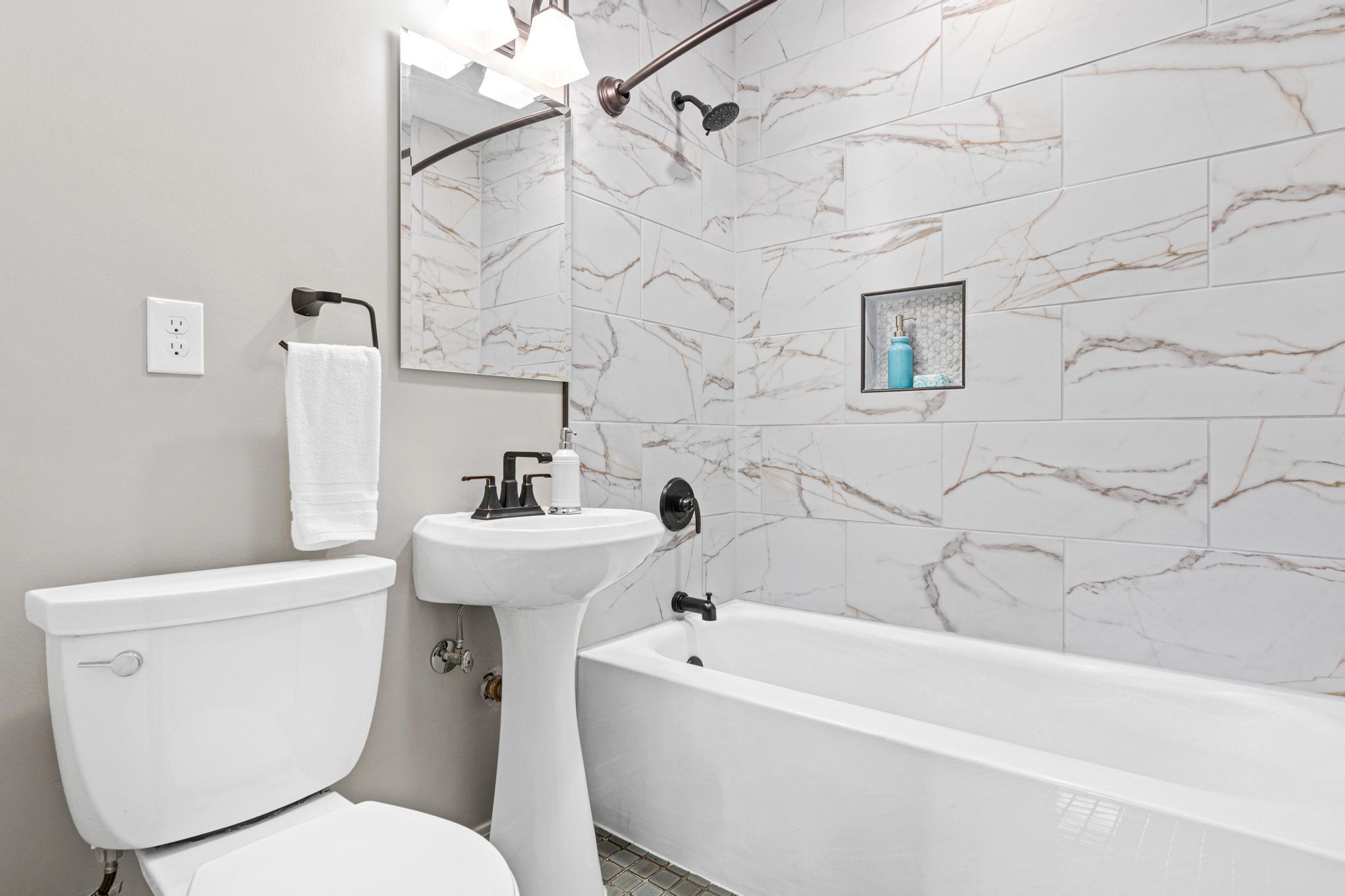 View of Residential at 6524 Minnetonka Boulevard, Saint Louis Park MN 55426, Saint Louis Park (10 of 31) - Mike Wilen | Minnesota Team Real Estate