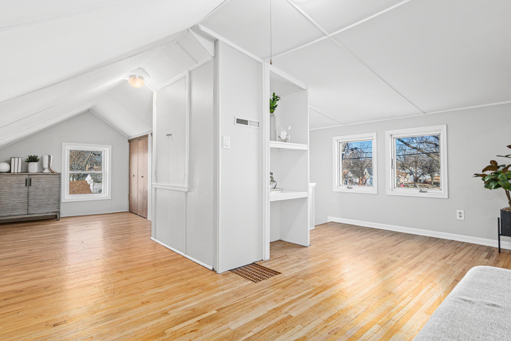 View of Residential at 6524 Minnetonka Boulevard, Saint Louis Park MN 55426, Saint Louis Park (15 of 31) - Mike Wilen | Minnesota Team Real Estate