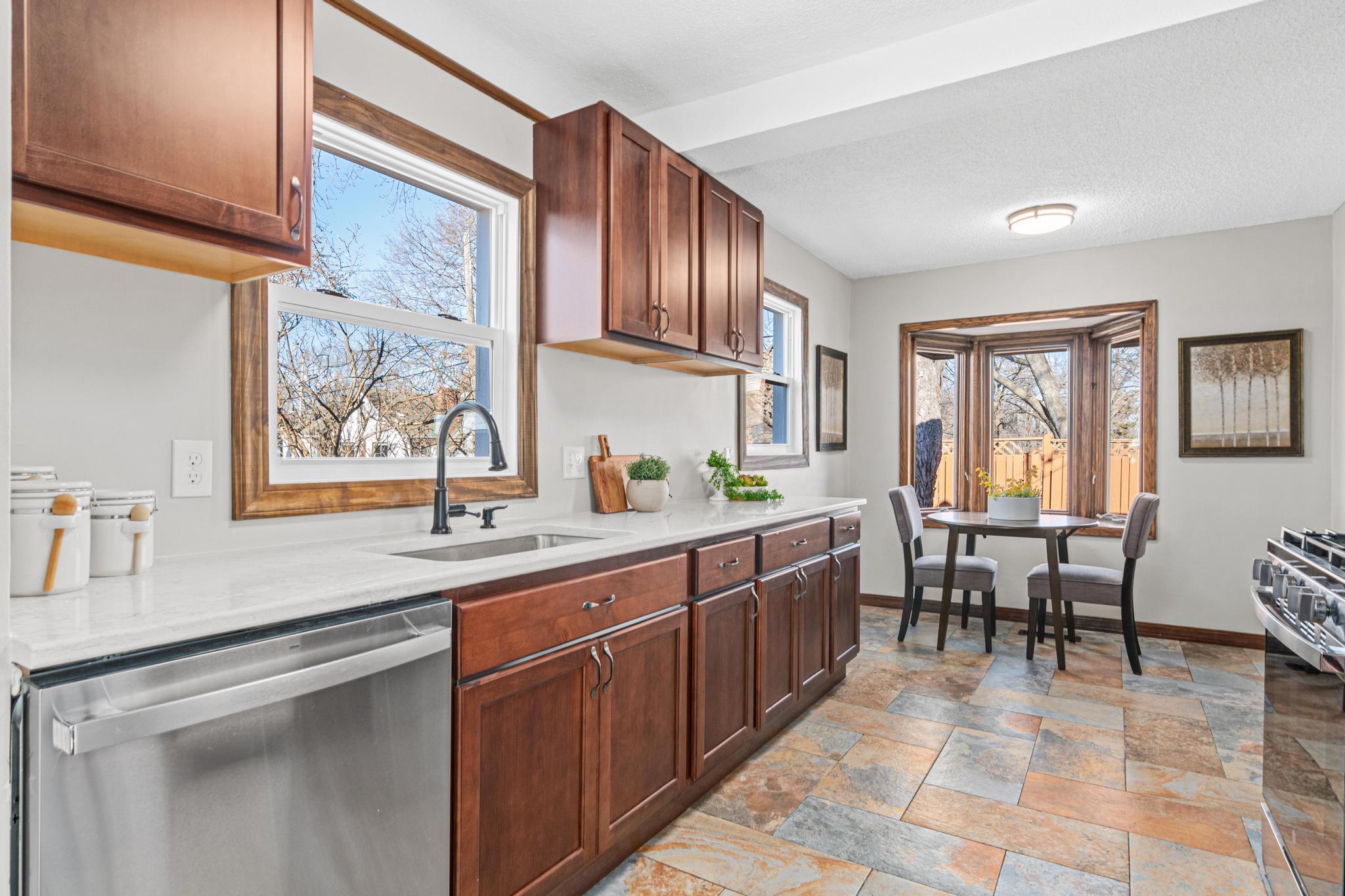 View of Residential at 6524 Minnetonka Boulevard, Saint Louis Park MN 55426, Saint Louis Park (4 of 31) - Mike Wilen | Minnesota Team Real Estate