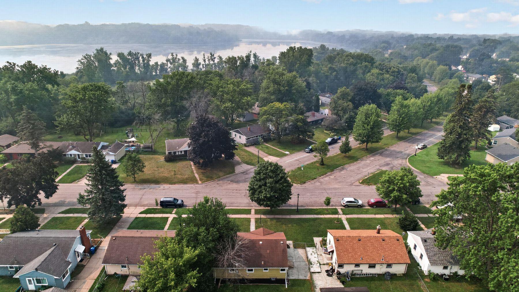 View of Residential at 2231 Maryland Avenue, Saint Paul MN 55119, Saint Paul (46 of 46) - Mike Wilen | Minnesota Team Real Estate