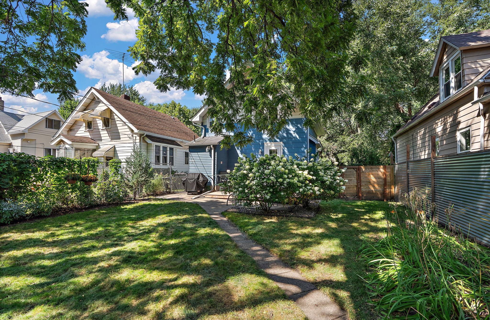 View of Residential at 1086 Pleasant Avenue, Saint Paul MN 55102, Saint Paul (30 of 32) - Mike Wilen | Minnesota Team Real Estate