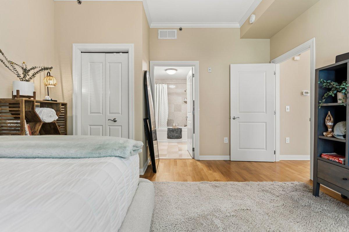 View of Residential at 370 Marshall Avenue #102, Saint Paul MN 55102, Saint Paul (23 of 27) - Mike Wilen | Minnesota Team Real Estate