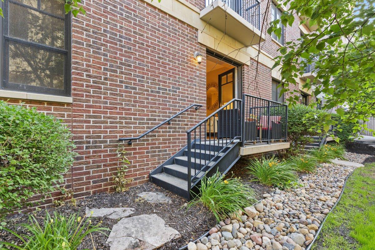 View of Residential at 370 Marshall Avenue #102, Saint Paul MN 55102, Saint Paul (14 of 27) - Mike Wilen | Minnesota Team Real Estate