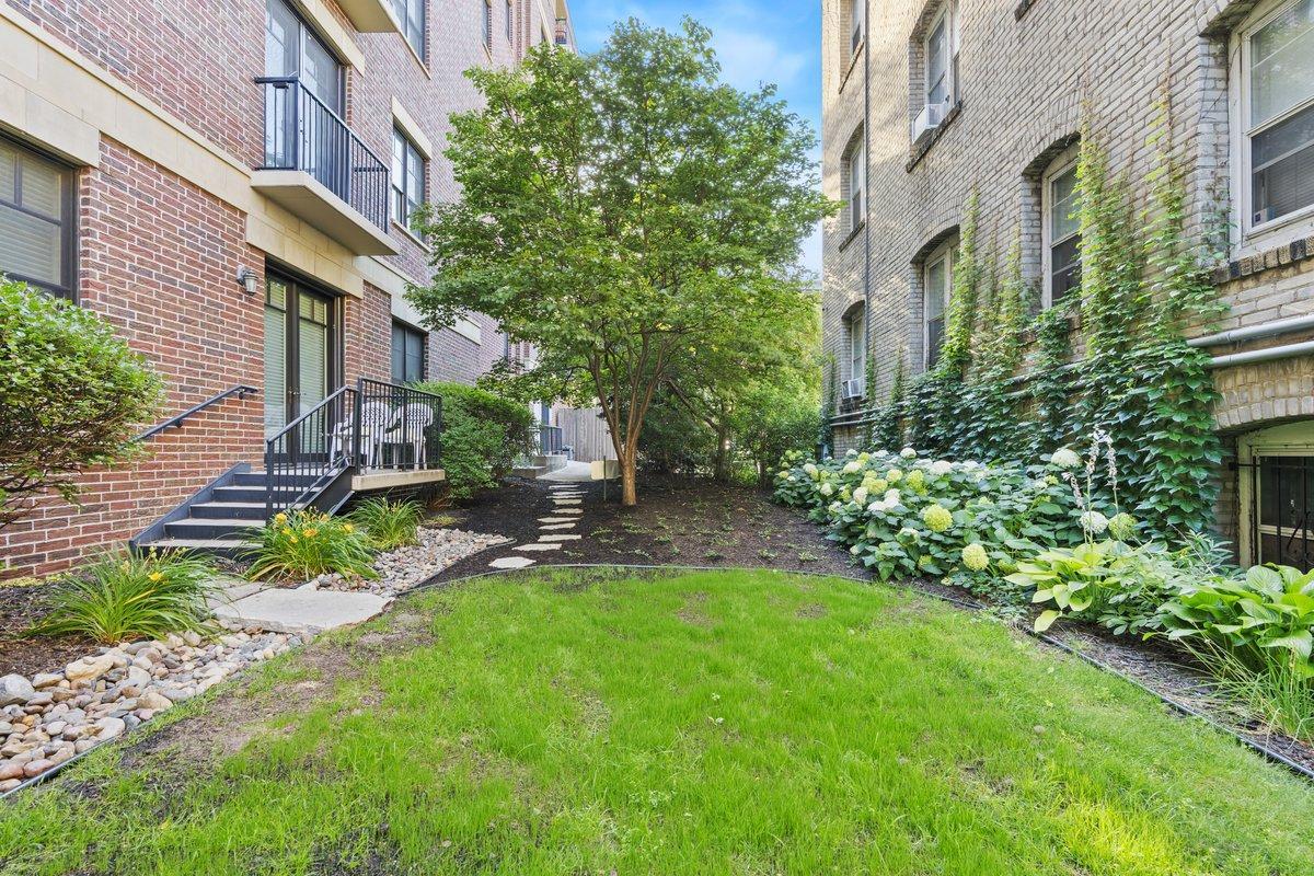 View of Residential at 370 Marshall Avenue #102, Saint Paul MN 55102, Saint Paul (13 of 27) - Mike Wilen | Minnesota Team Real Estate