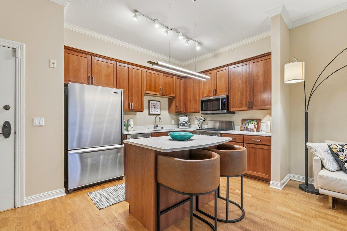 View of Residential at 370 Marshall Avenue #102, Saint Paul MN 55102, Saint Paul (7 of 27) - Mike Wilen | Minnesota Team Real Estate