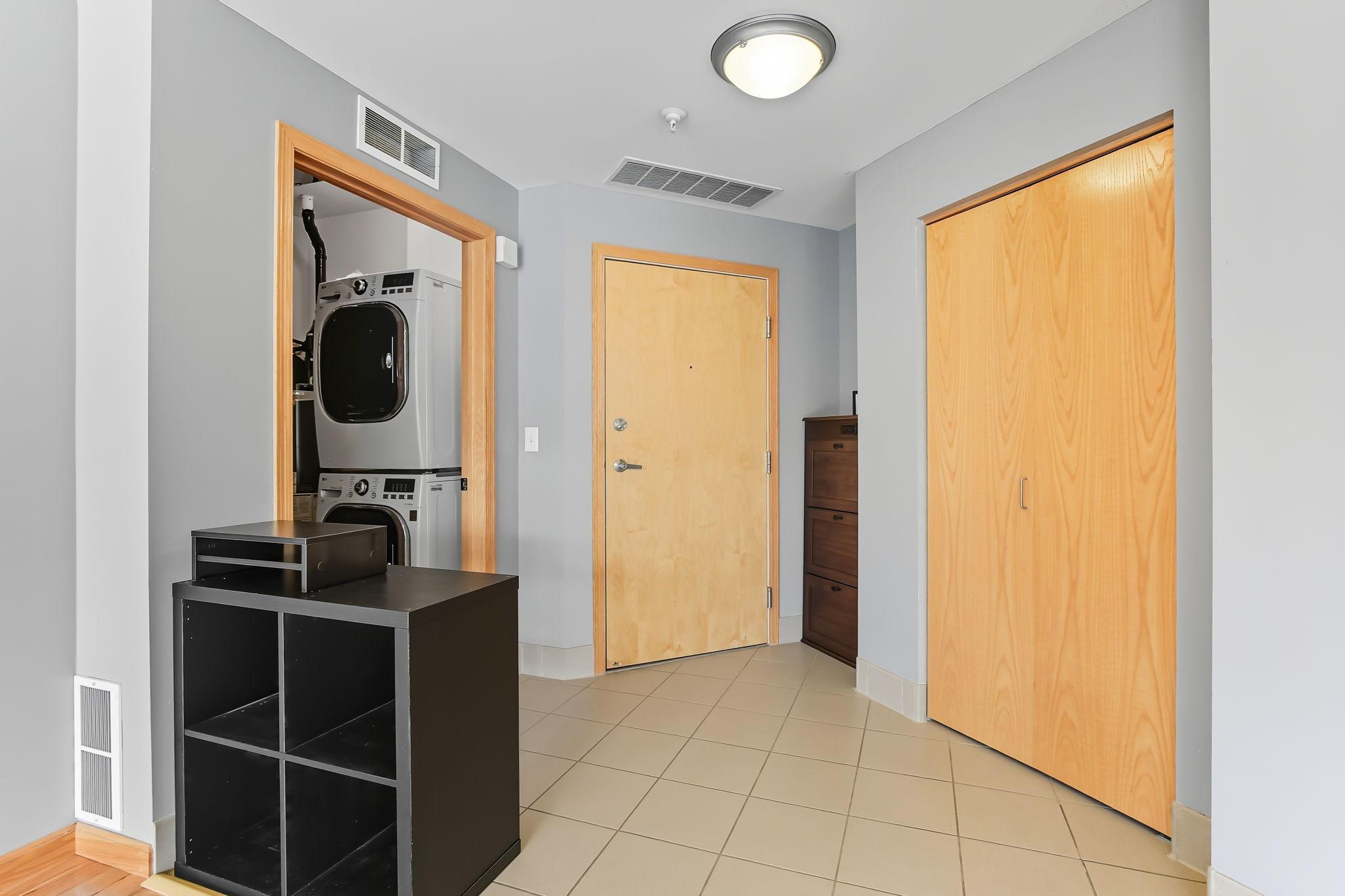 View of Residential at 2566 Ellis Avenue #303, Saint Paul MN 55114, Saint Paul (20 of 30) - Mike Wilen | Minnesota Team Real Estate