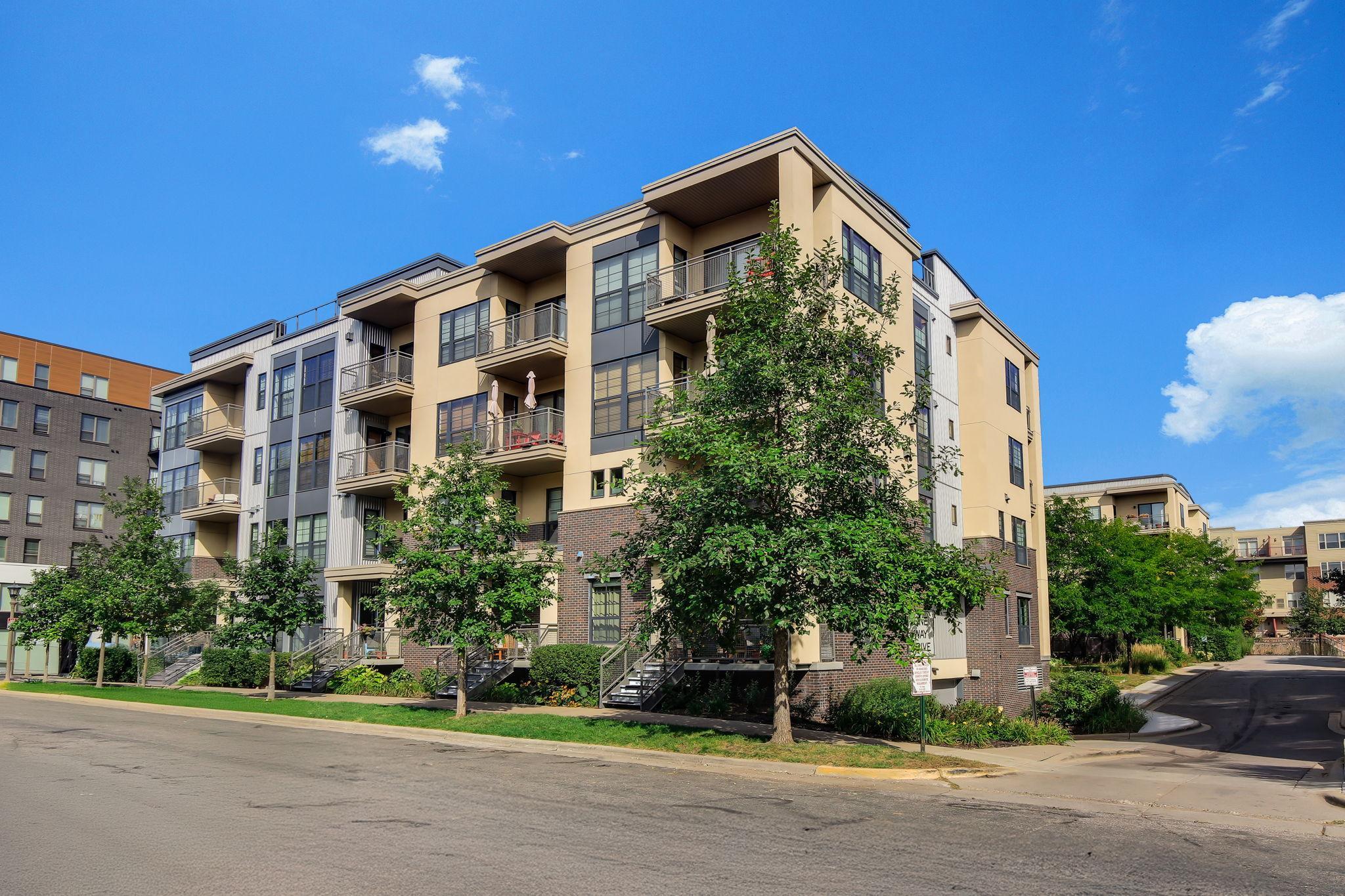 View of Residential at 2566 Ellis Avenue #303, Saint Paul MN 55114, Saint Paul (26 of 30) - Mike Wilen | Minnesota Team Real Estate