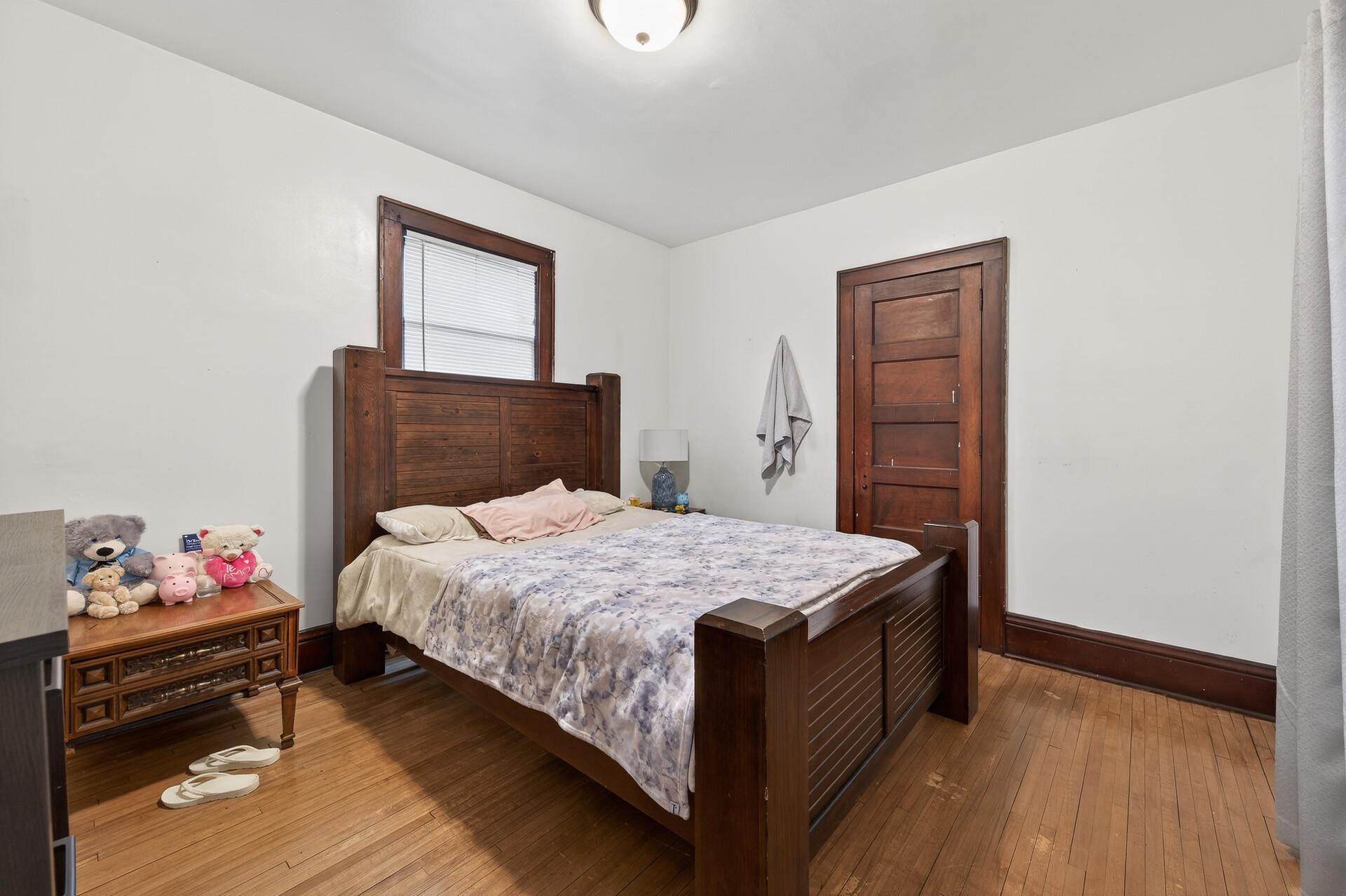View of Residential Income at 2125 6th Street, Minneapolis MN 55411, Minneapolis (23 of 40) - Mike Wilen | Minnesota Team Real Estate