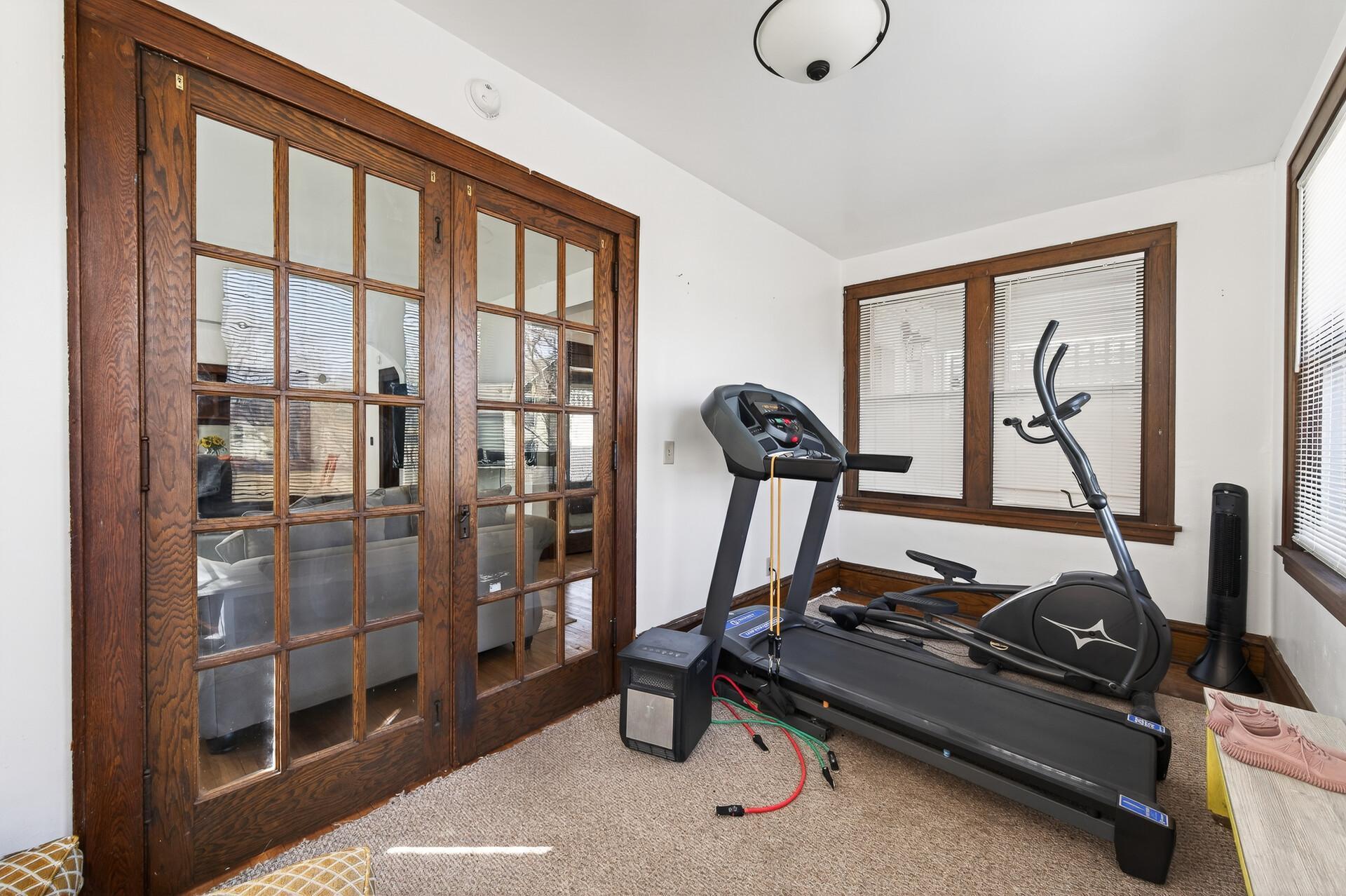 View of Residential Income at 2125 6th Street, Minneapolis MN 55411, Minneapolis (21 of 40) - Mike Wilen | Minnesota Team Real Estate