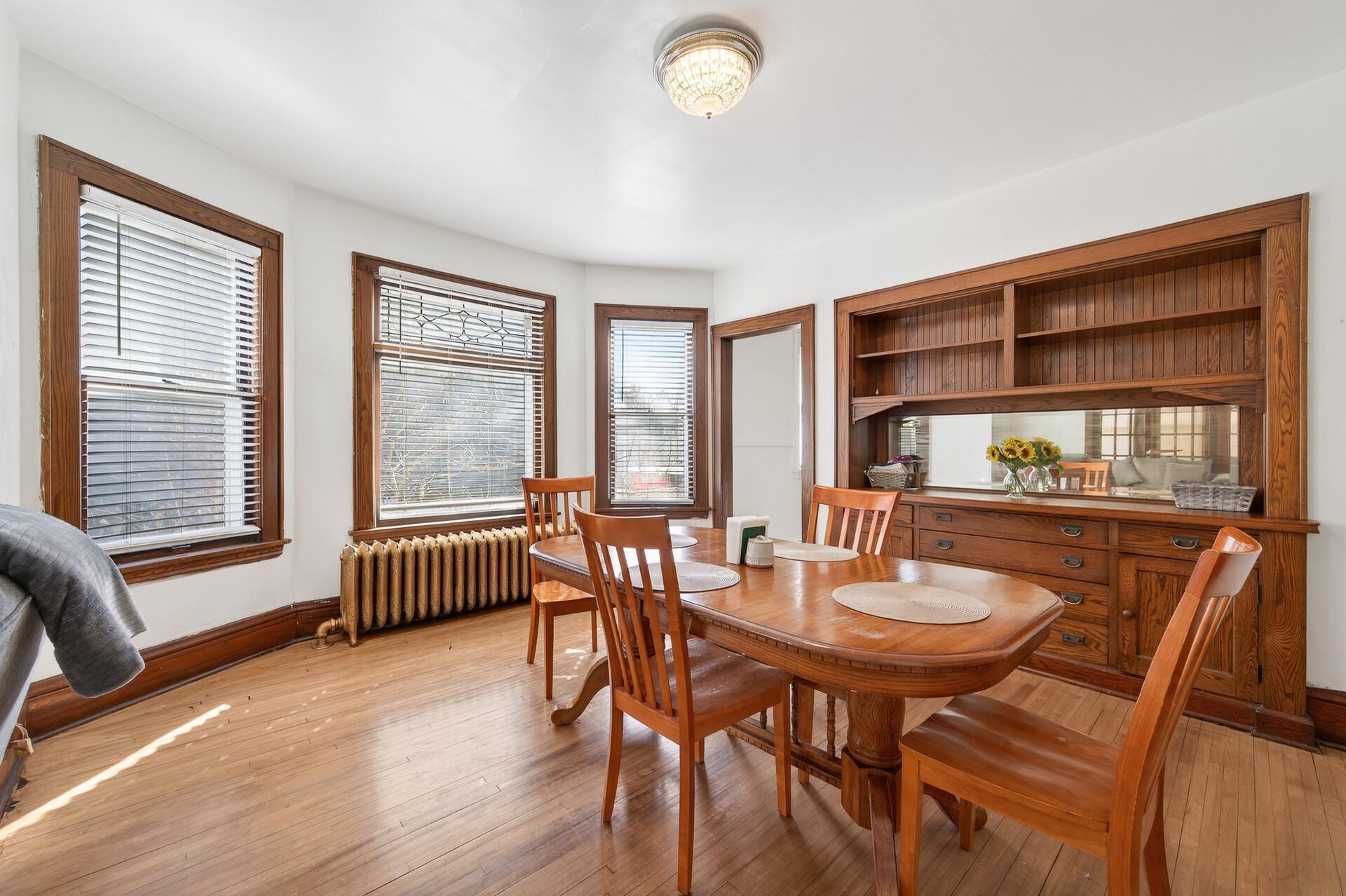 View of Residential Income at 2125 6th Street, Minneapolis MN 55411, Minneapolis (19 of 40) - Mike Wilen | Minnesota Team Real Estate