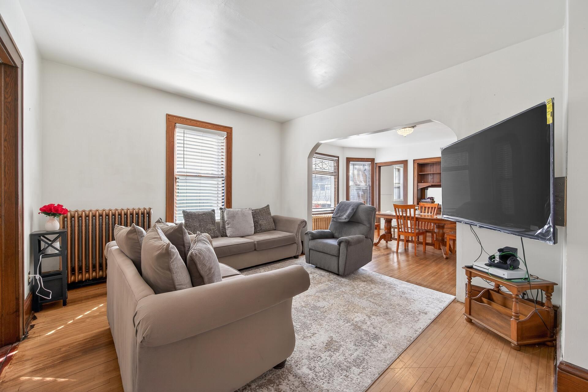 View of Residential Income at 2125 6th Street, Minneapolis MN 55411, Minneapolis (16 of 40) - Mike Wilen | Minnesota Team Real Estate