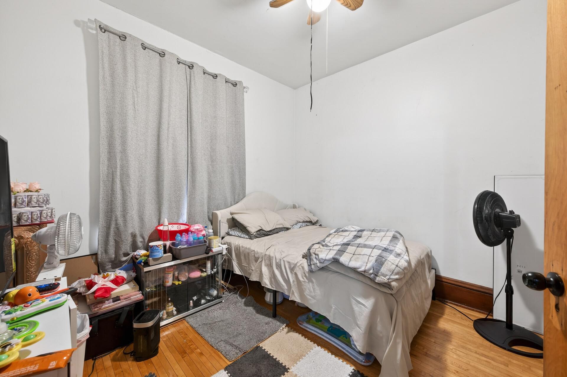 View of Residential Income at 2125 6th Street, Minneapolis MN 55411, Minneapolis (13 of 40) - Mike Wilen | Minnesota Team Real Estate