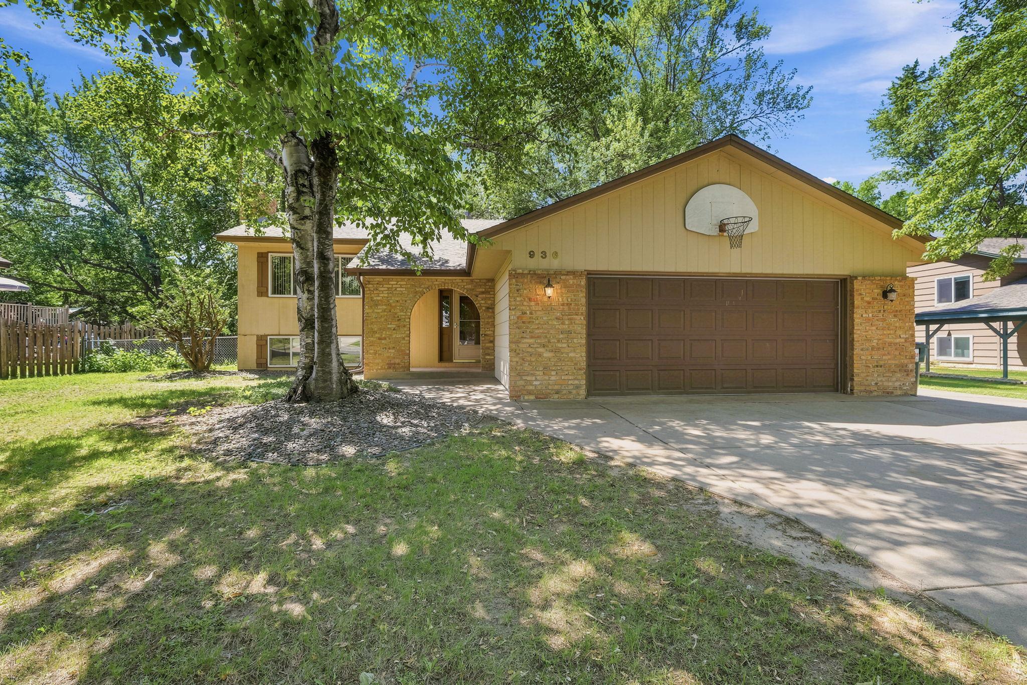 View of Residential at 936 97th Lane, Blaine MN 55434, Blaine - Mike Wilen | Minnesota Team Real Estate