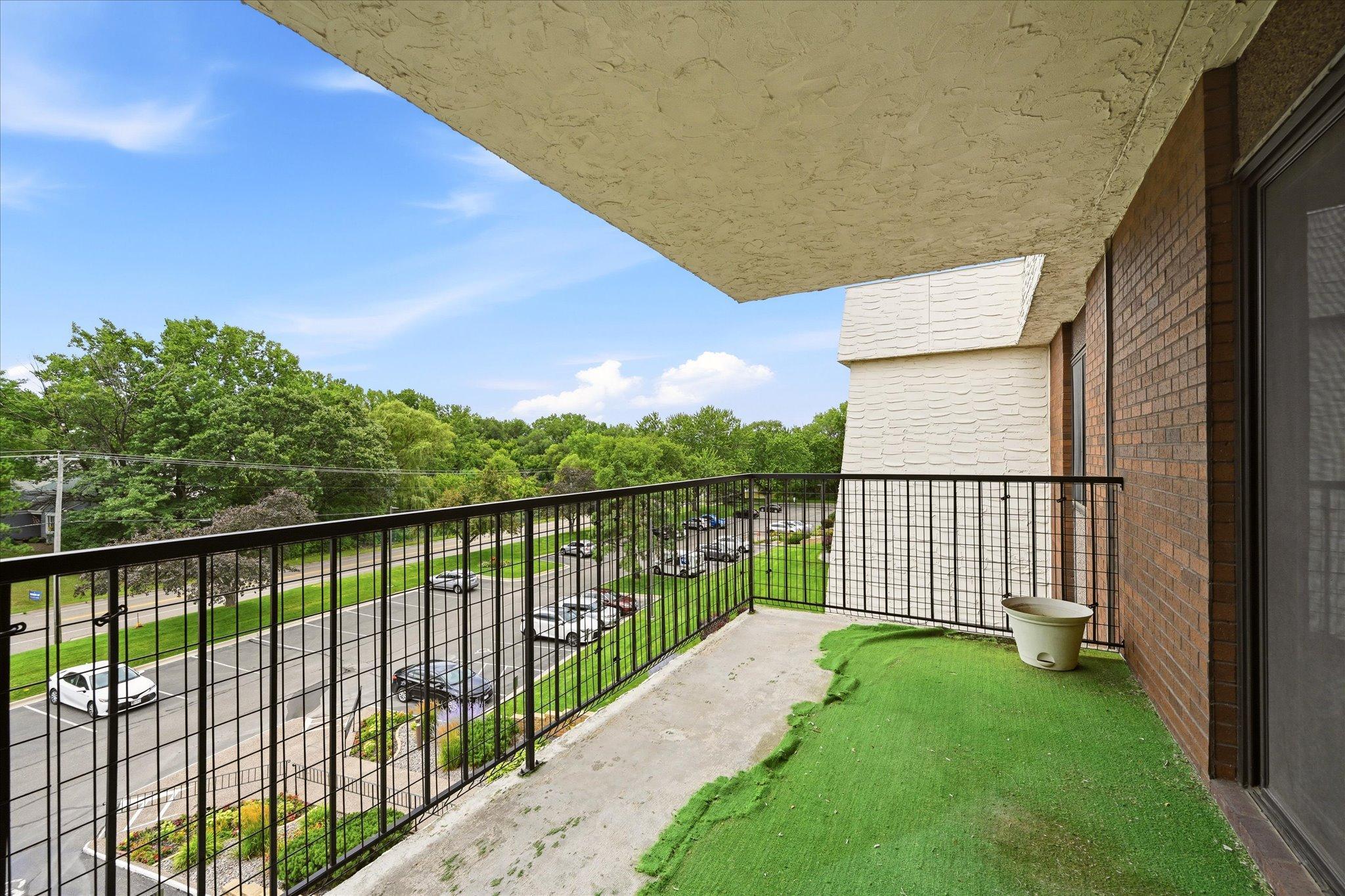 View of Residential at 2455 Londin Lane #417, Maplewood MN 55119, Maplewood (10 of 22) - Mike Wilen | Minnesota Team Real Estate