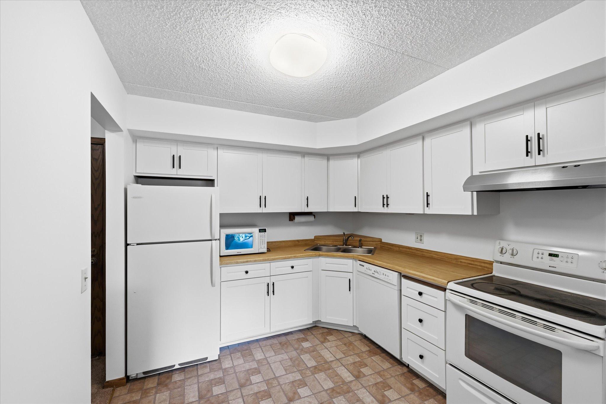 View of Residential at 2455 Londin Lane #417, Maplewood MN 55119, Maplewood - Mike Wilen | Minnesota Team Real Estate