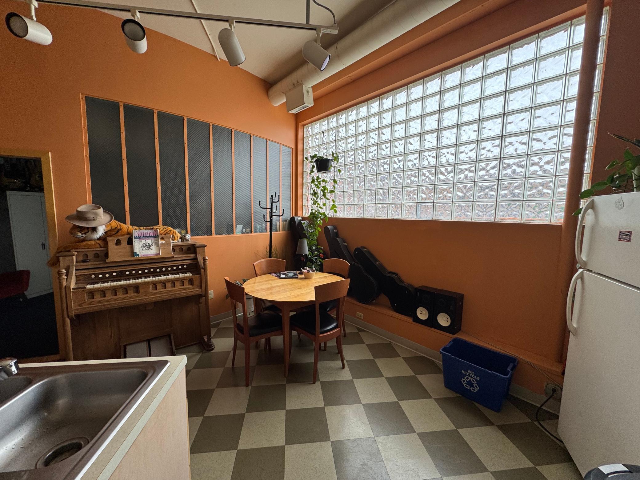 View of Commercial Sale at 607 Central Avenue, Minneapolis MN 55414, Minneapolis (41 of 52) - Mike Wilen | Minnesota Team Real Estate